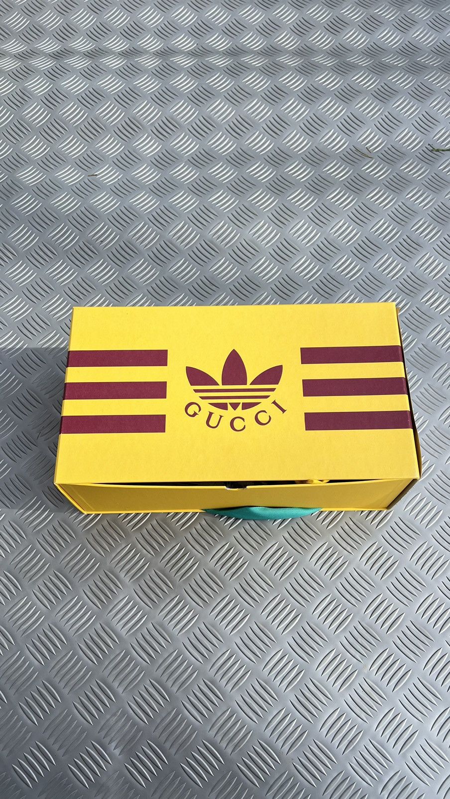 Gucci Gucci x Adidas Size US 10 / EU 43 - 10 Thumbnail
