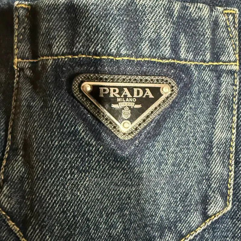 Prada Prada White Polyester Women's Jacket. Size M / US 6-8 / IT 42-44 - 4 Thumbnail
