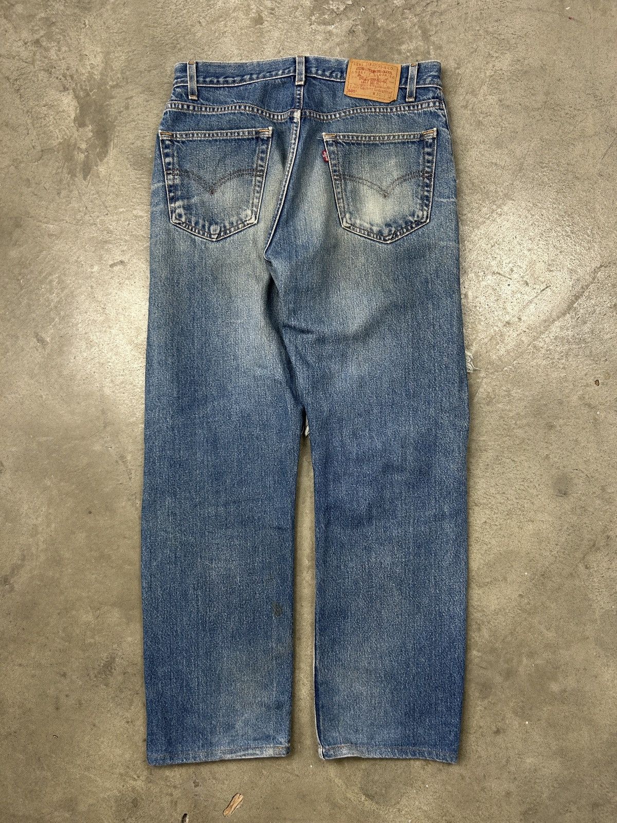 Levi's × Levi's Vintage Clothing × Vintage 1990s Levi’s 505 - Thrashed Kurt Cobain Size US 32 / EU 48 - 2 Thumbnail