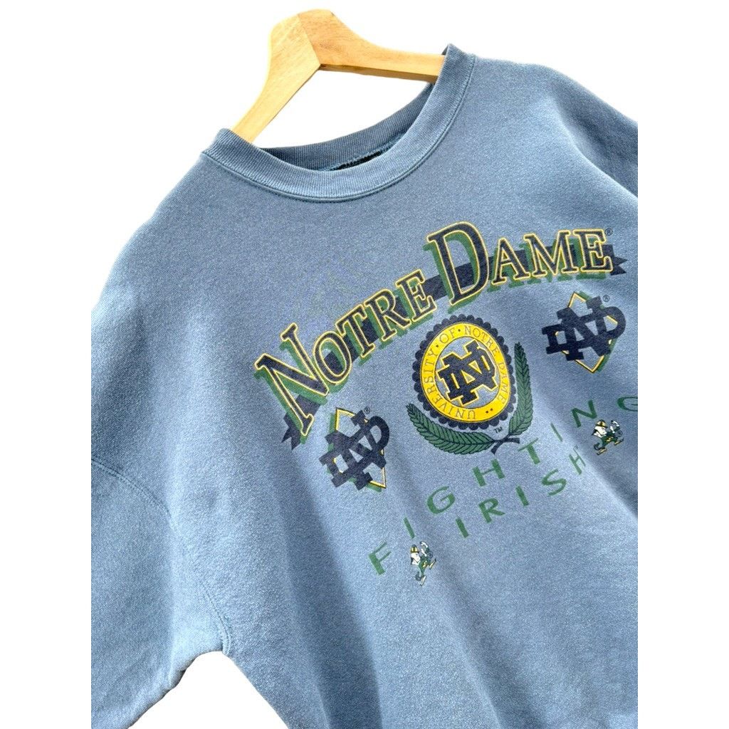 Vintage 1990s University of Notre Dame Fighting Irish Crest Crewneck Size US XL / EU 56 / 4 - 4 Thumbnail
