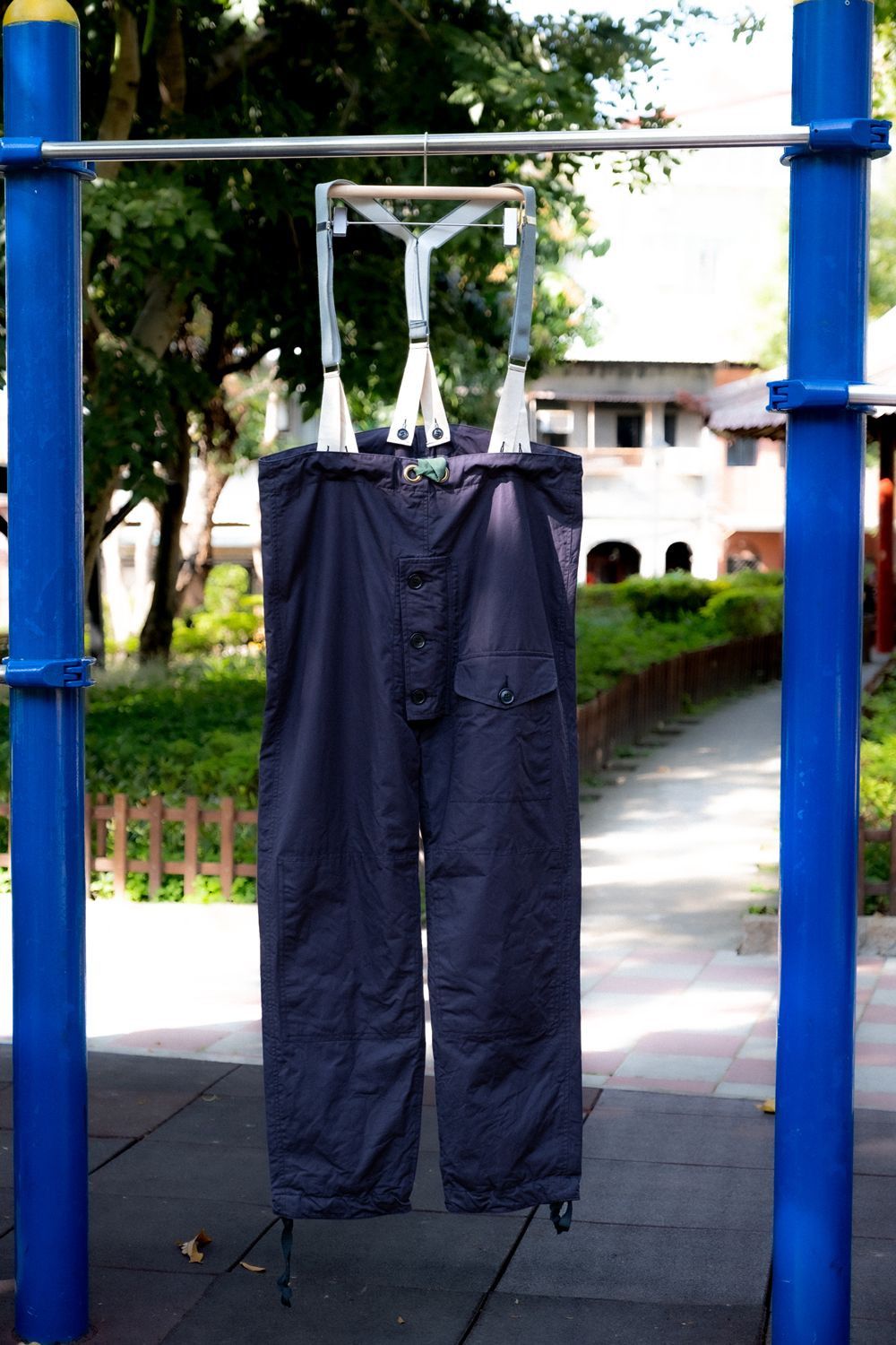 Vintage 1970s–80s British Royal Navy Ventile Windproof Trousers Size US 40 / EU 56 - 1 Thumbnail