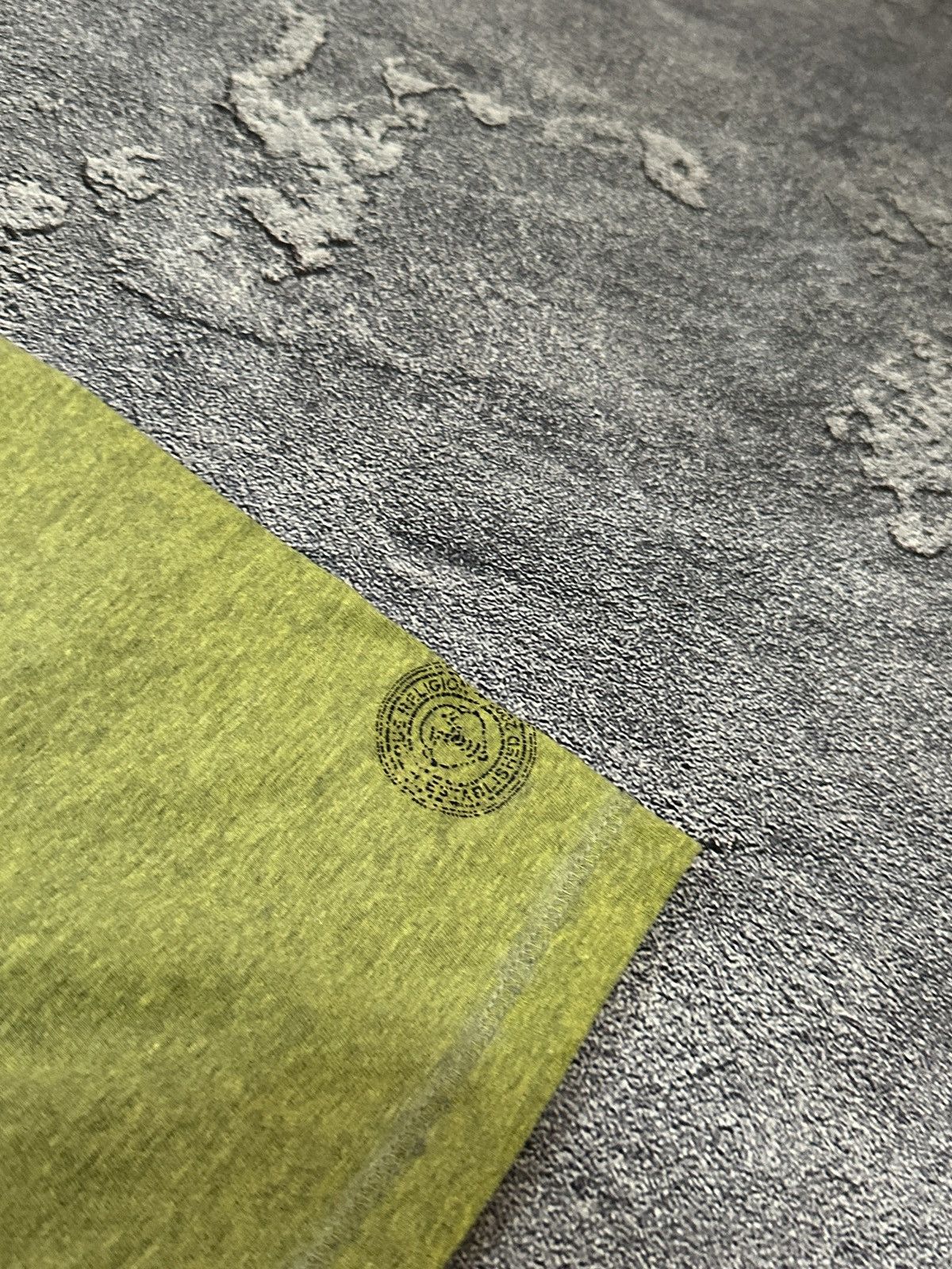 True Religion VintageTrue Religion Fuzzy Logo Green Men’s T-Shirt Size XL Size US XL / EU 56 / 4 - 10 Thumbnail