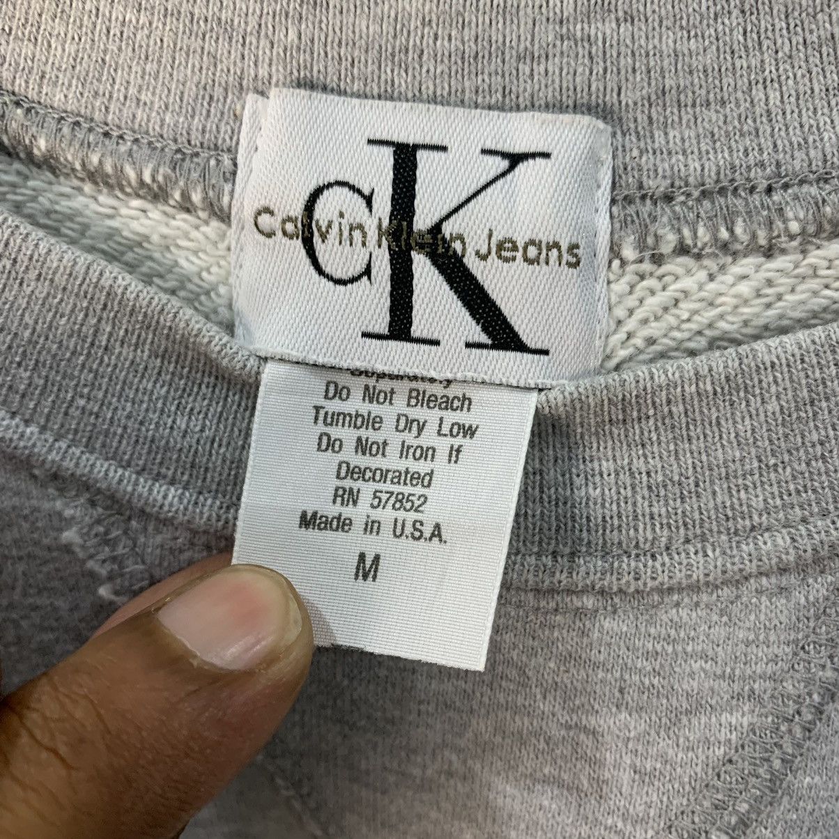 Calvin Klein Vintage Calvin Klein Sweatshirt Grey Colour Size US M / EU 48-50 / 2 - 3 Thumbnail