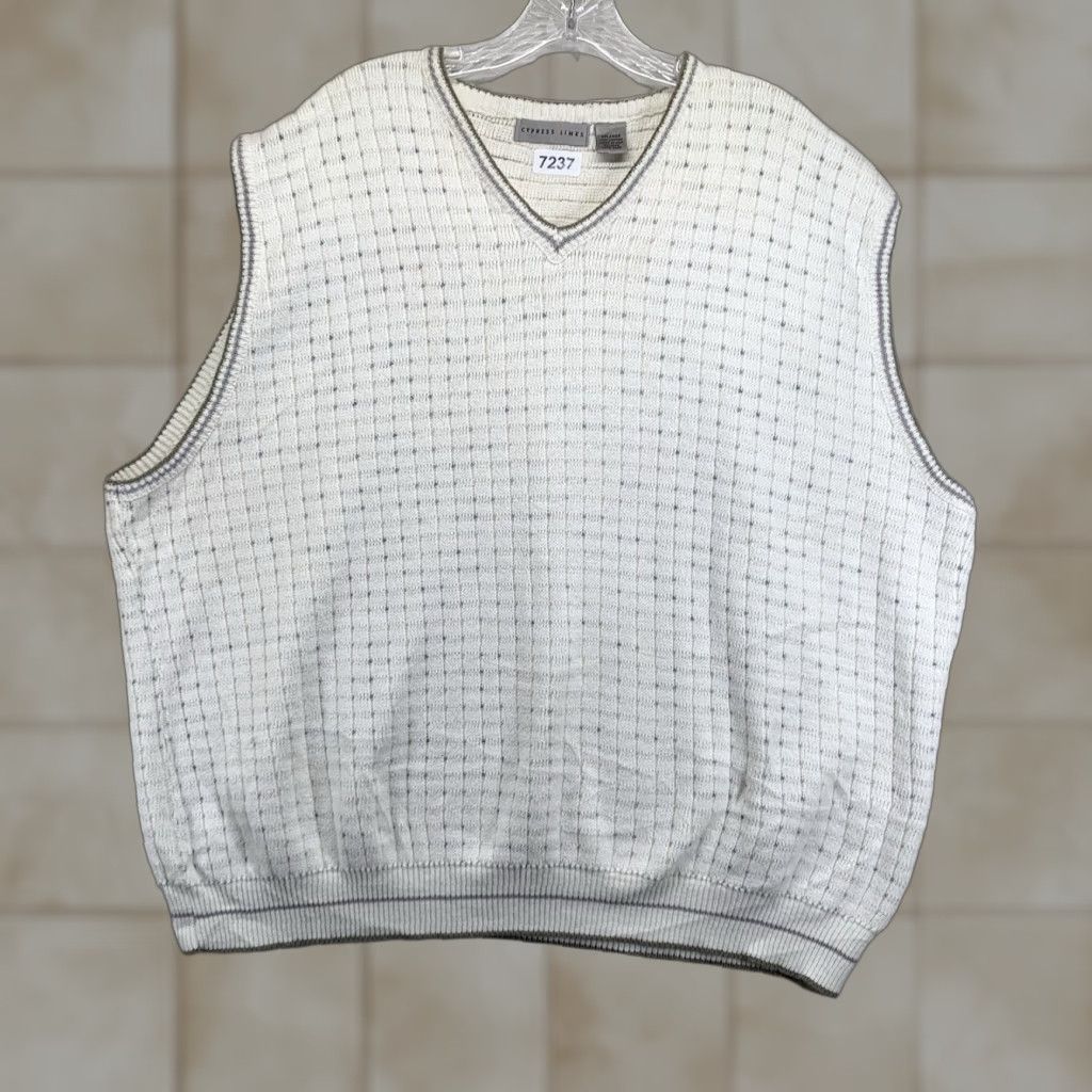 Olive VINTAGE Cypress Links Men's Sweater Vest 2XL Knit Sleeveless V-Neck Casual Travel All Seasons Olive Ivory Geometric 80s 90s Preppy Size US XXL / EU 58 / 5 - 1 Thumbnail