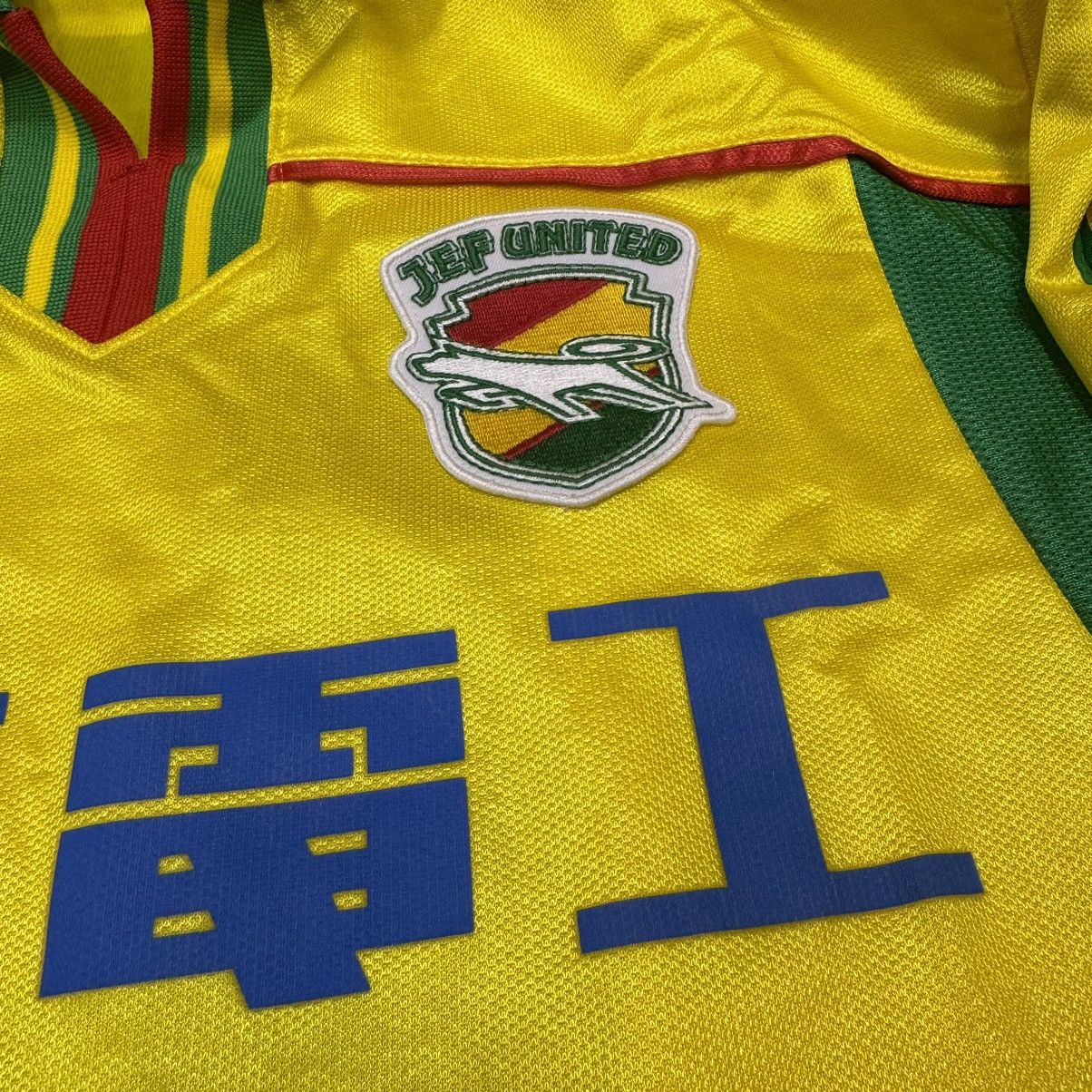 Japanese Brand × Mizuno JEF United 99/00 home shirt #11 with signature Size US L / EU 52-54 / 3 - 9 Thumbnail