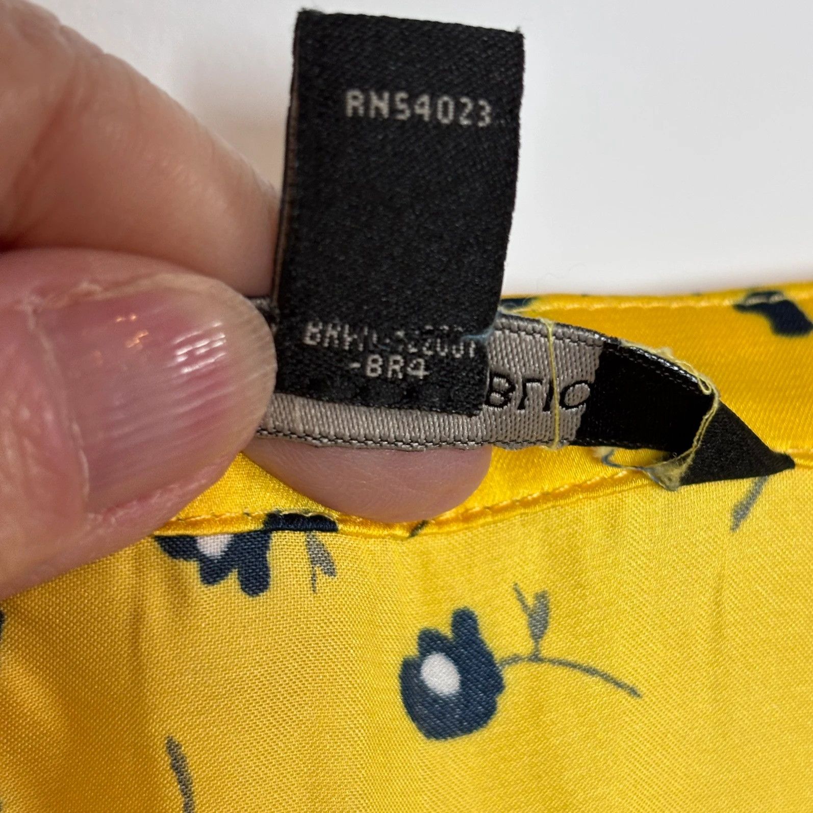Banana Republic Banana Republic Short Sleeve Scoop Neck Yellow size M Size M / US 6-8 / IT 42-44 - 6 Thumbnail