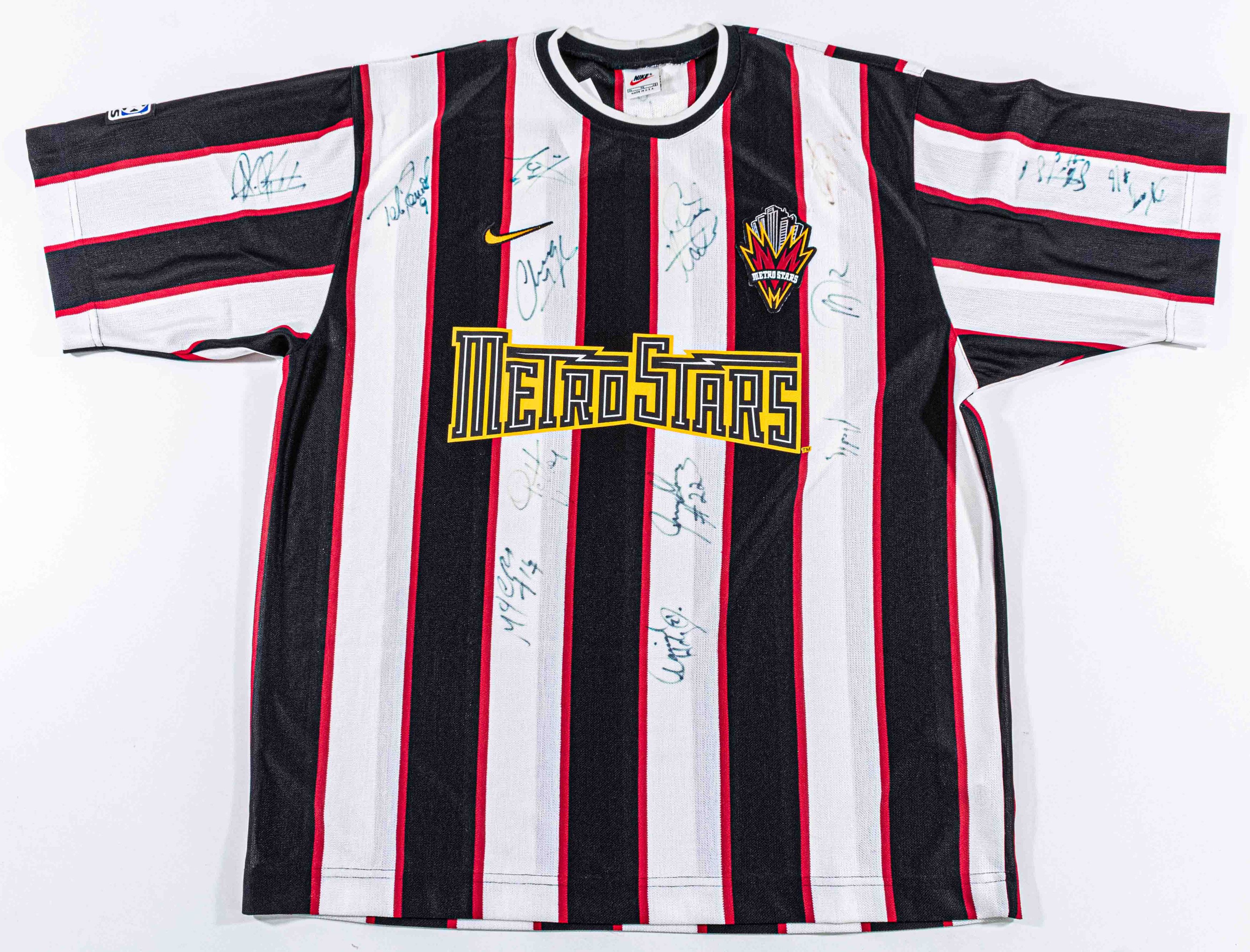 Nike 1997 NIKE New York New Jersey MetroStars Autographed Jersey Size US XL / EU 56 / 4 - 2 Thumbnail