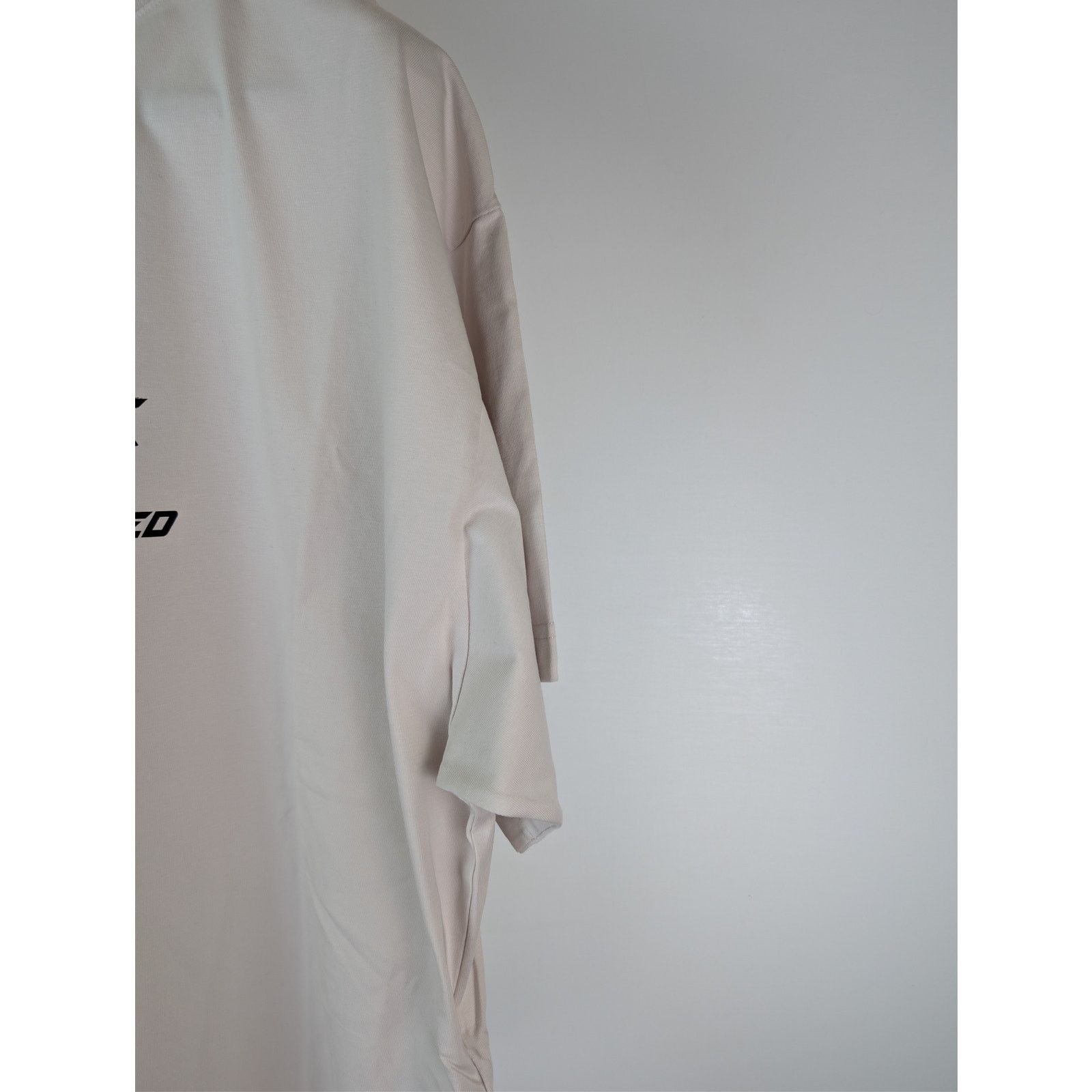 Balenciaga o1rshd1 Need For Speed T-Shirt in Ivory Size US XL / EU 56 / 4 - 5 Thumbnail