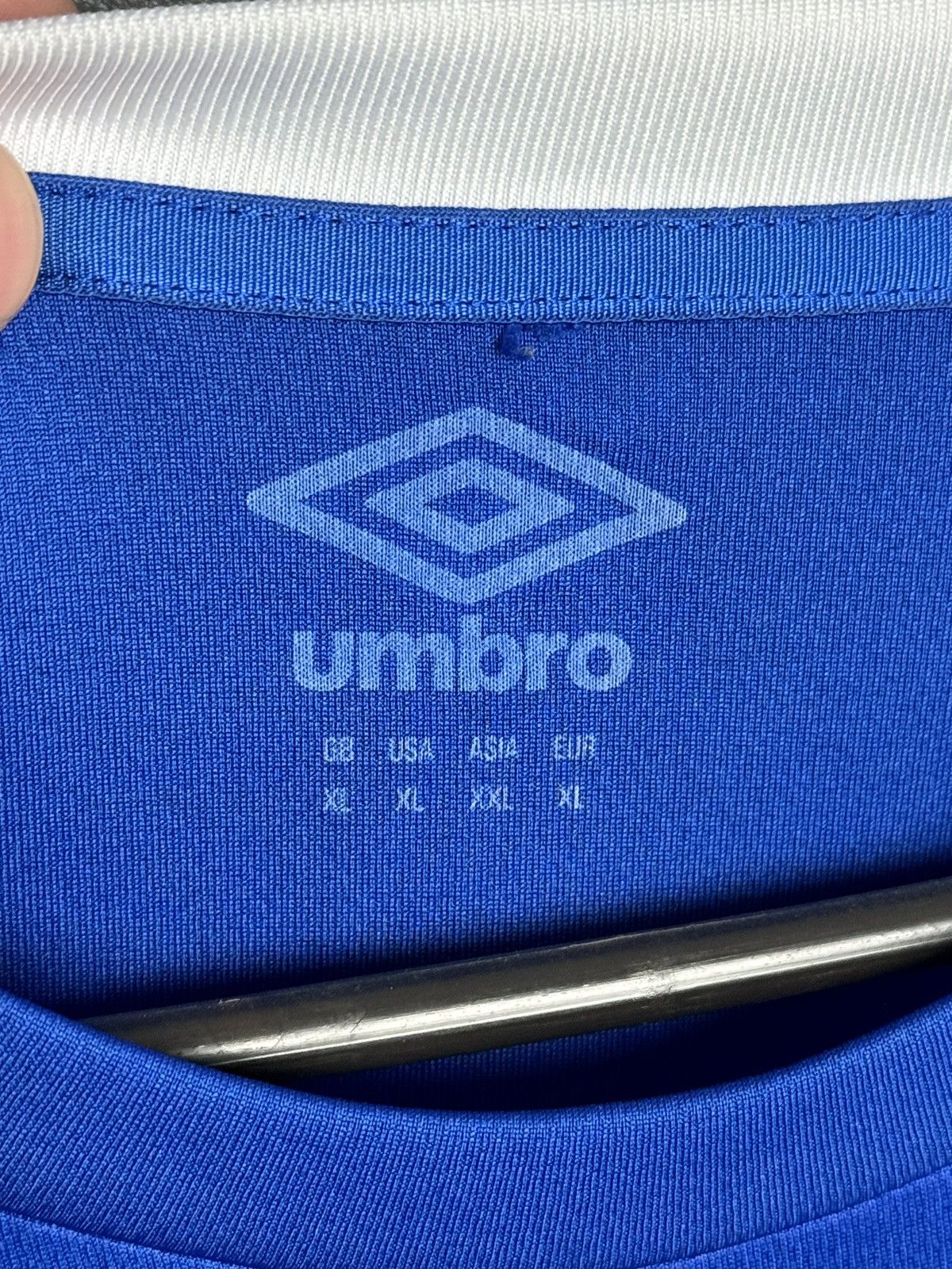 Umbro Everton 19/20 Home Football Long Sleeve Jersey Size US XL / EU 56 / 4 - 8 Thumbnail