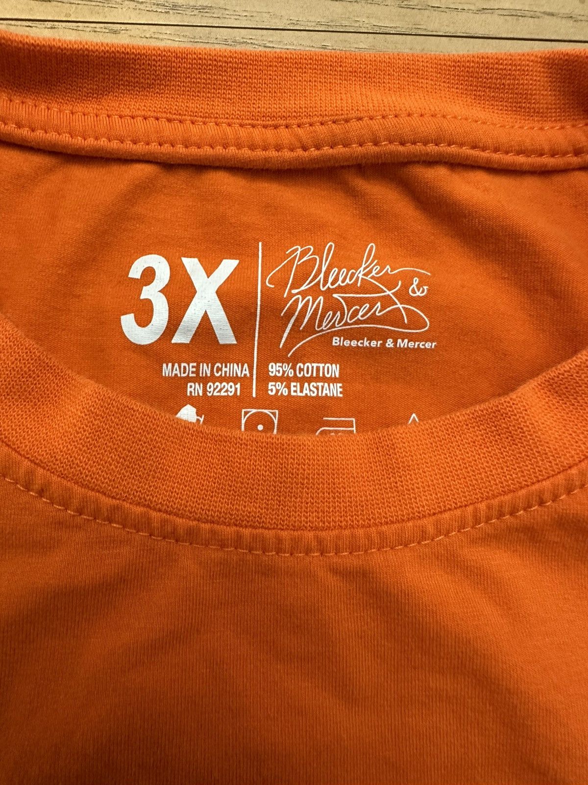 Other Bleecker & Mercer "Always Lit" orange graphic t-shirt Size US XXL / EU 58 / 5 - 8 Thumbnail