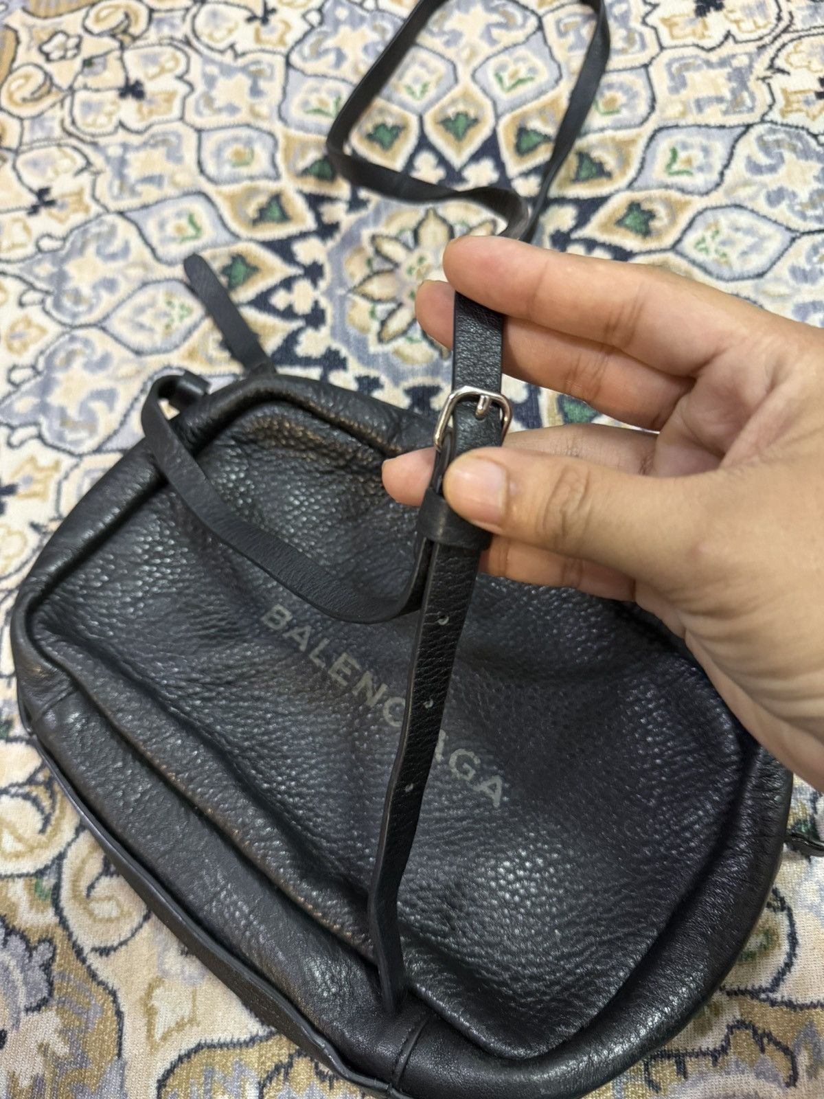 Balenciaga Balenciaga everyday camera bag fully leather sling Size ONE SIZE - 5 Thumbnail
