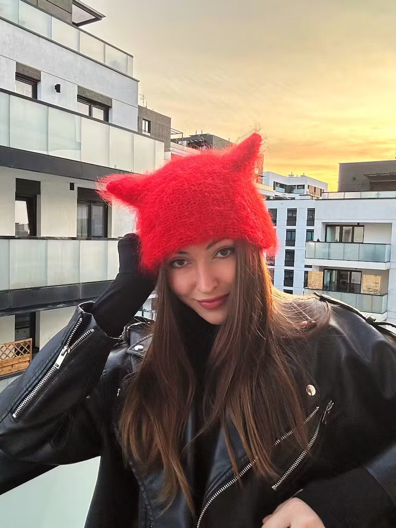 Japanese Brand Cat hat . Knitted handmade . Trend devil red hat Size ONE SIZE - 3 Thumbnail