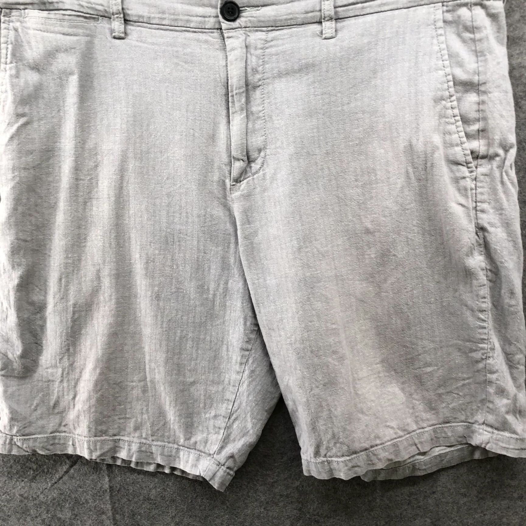 Old Navy Old Navy Linen Blend Shorts Mens Size 36 Gray Slim Flat Front 10" Chino Classic Mens Size US 36 / EU 52 - 4 Thumbnail