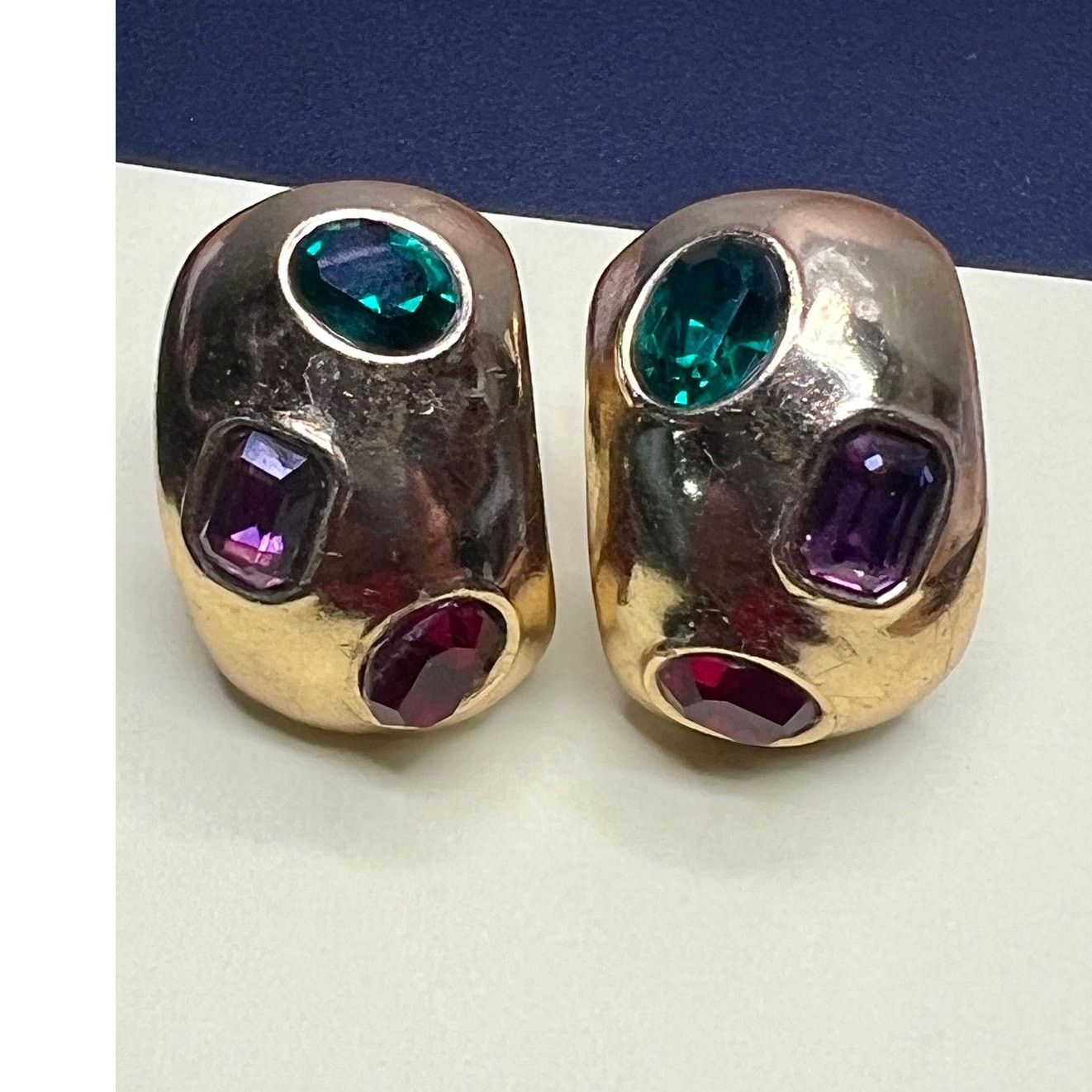& Other Stories Ciner Moghul India Large Gripoix Gold Clip Earrings Size ONE SIZE - 8 Thumbnail