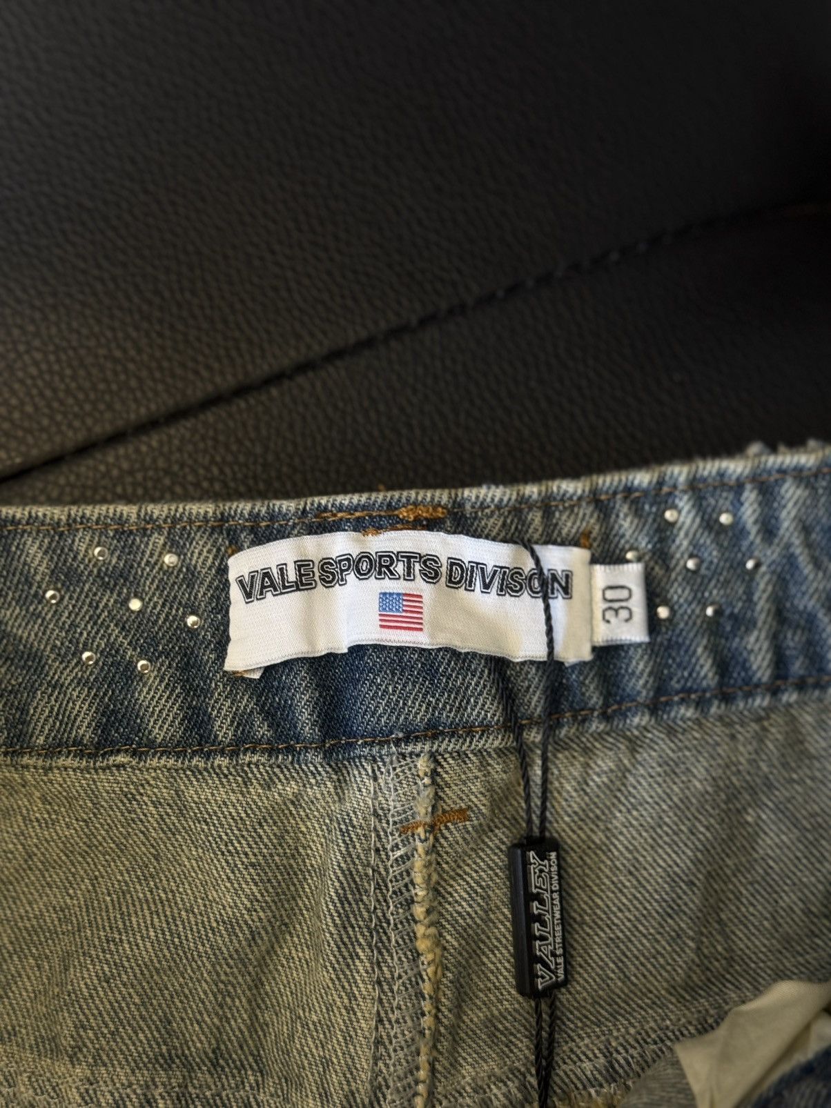 Vale Valley Stone Crystal Rhinestone Baggy Blue Jeans Size 30 Size US 30 / EU 46 - 7 Thumbnail