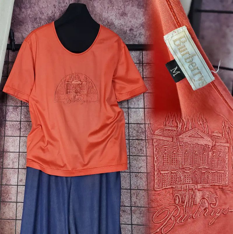Burberry Burberry M Summer Watermelon Red Embroidered Tee Size M / US 6-8 / IT 42-44 - 1 Thumbnail