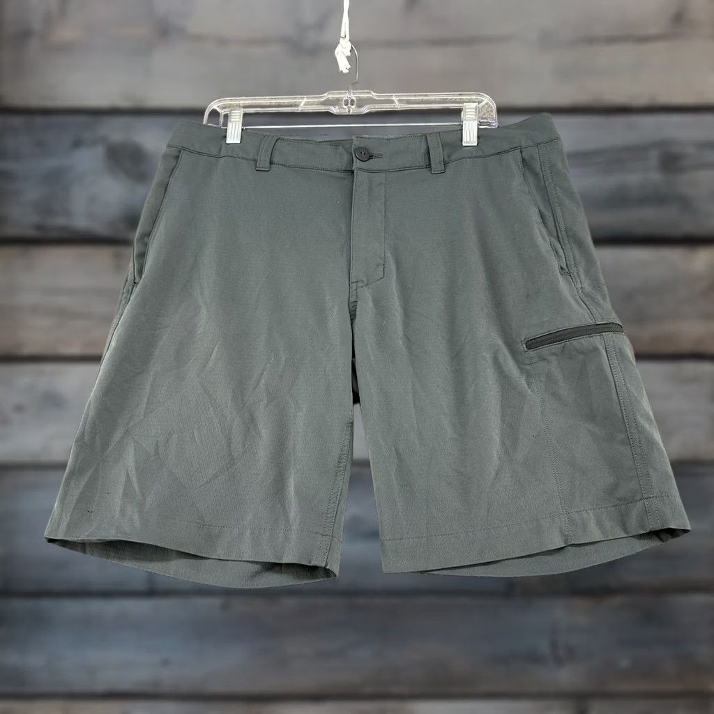 The North Face The North Face Shorts Mens 34 Grey Cargo Hiking Outdoors Polyester Stretch Pockets 90s Size US 34 / EU 50 - 1 Thumbnail