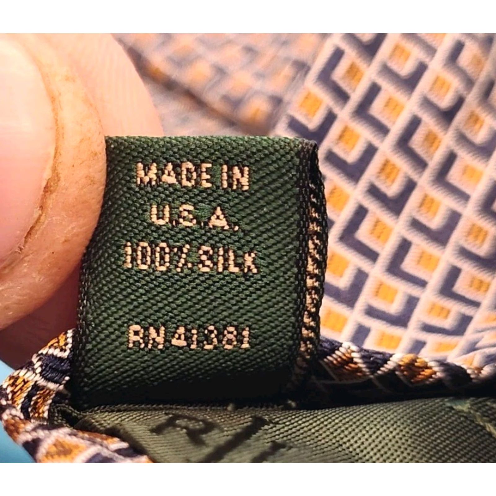 Ralph Lauren VINTAGE Lauren Ralph Lauren Green Label Tie Men 3 3/4" Width 59" Length Yellow Blue Geometric Silk Adjustabledunno Size ONE SIZE - 7 Thumbnail