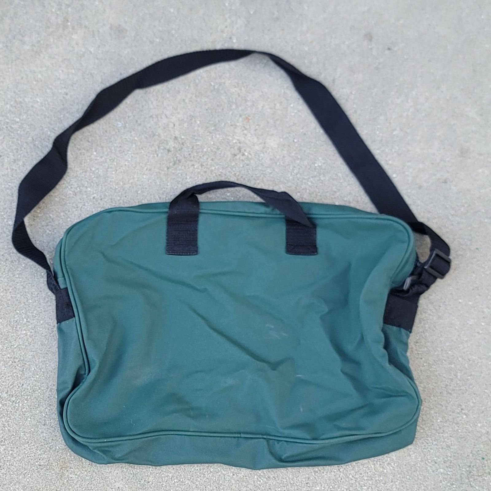 The Unbranded Brand Vtg 1980s Book Of The Month Club Book Messenger Bag Size ONE SIZE - 3 Thumbnail