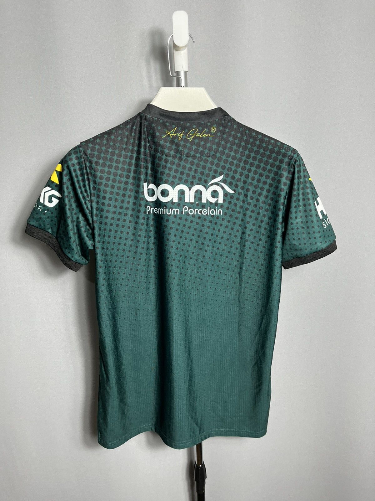 Diadora DARICA GENCLERBIRLIGI 2021-22 HOME TURKEY BLACK GREEN SOCCER Size US S / EU 44-46 / 1 - 3 Thumbnail