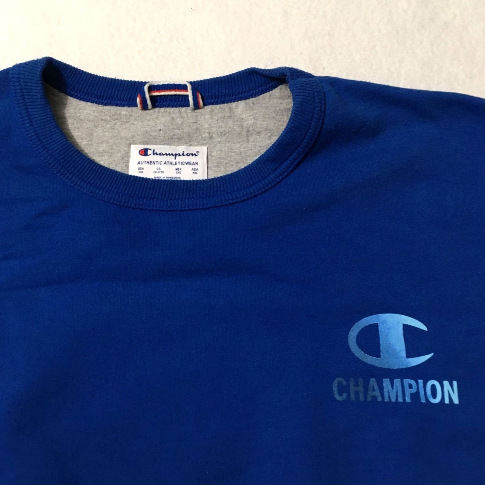 Champion VINTAGE Champion Sweatshirt Mens 2XL Blue Logo Athletic Wear 90s VTG Pullover Crew Neck Long Sleeve Size US XXL / EU 58 / 5 - 2 Thumbnail