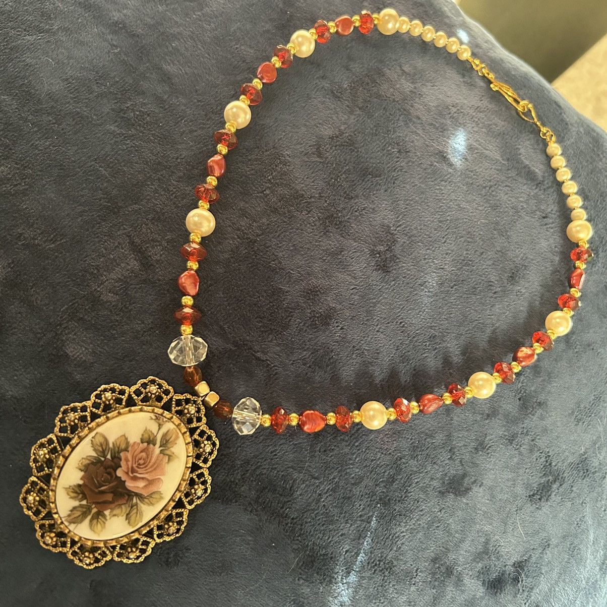 Handmade Handcrafted repurpose porcelain rose genuine pearl necklace Size ONE SIZE - 5 Thumbnail