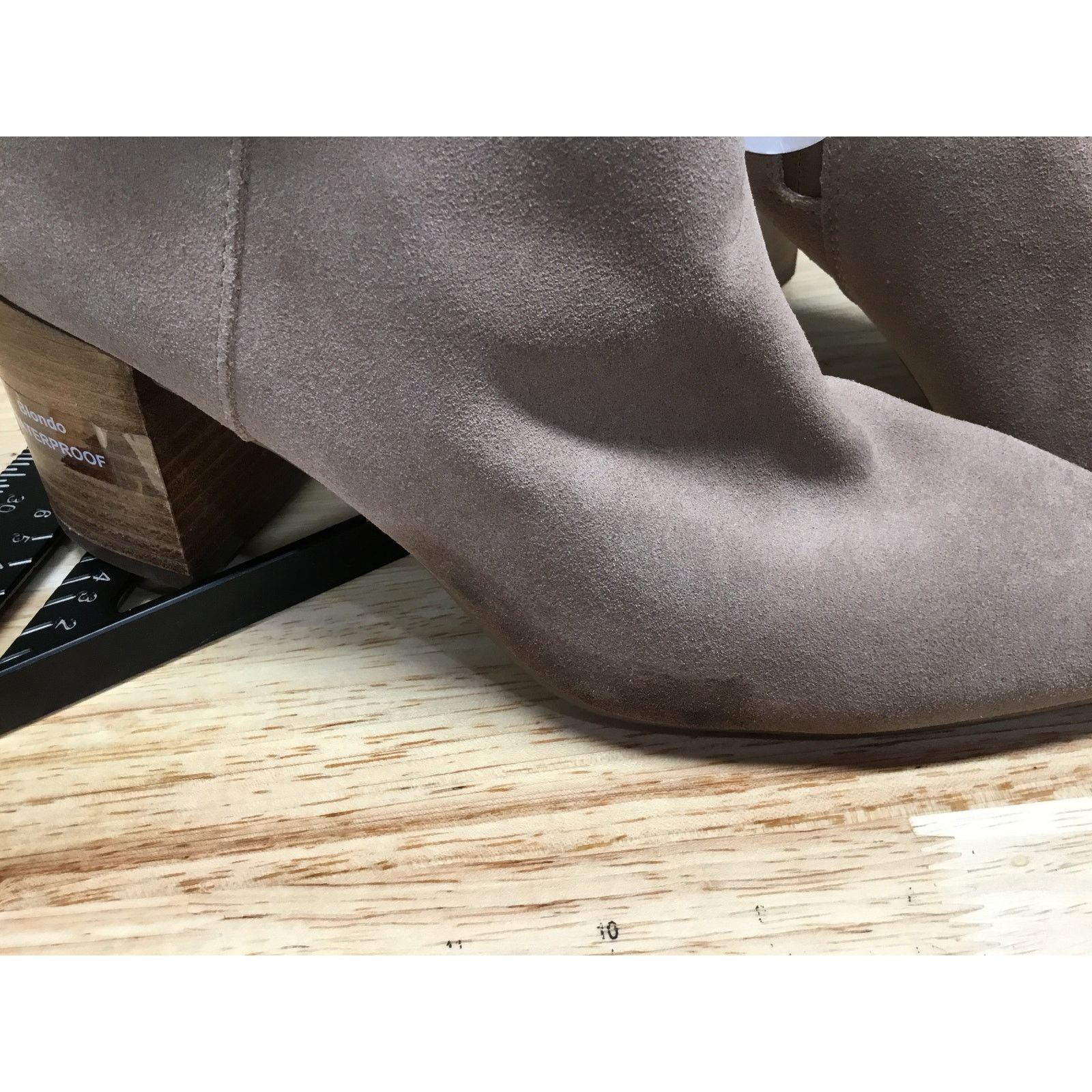 Other Blondo Tassel Ankle Boots Women 7 Taupe Cow Suede Side Zip Size US 7 / IT 37 - 10 Thumbnail
