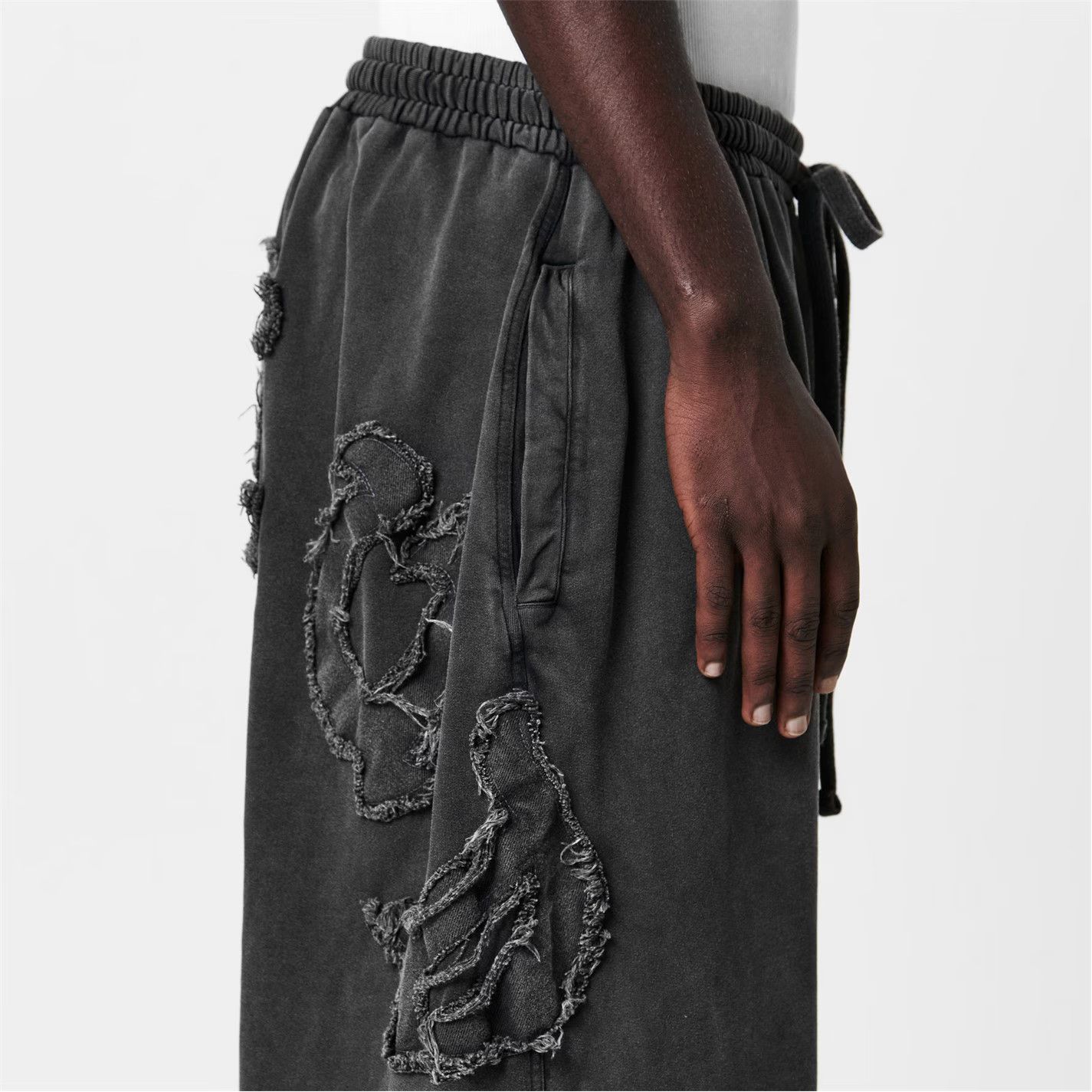 Acne Studios o1g2r1mq0825 Acne Goth Sweatpants & Joggers in Black Size US 36 / EU 52 - 5 Thumbnail