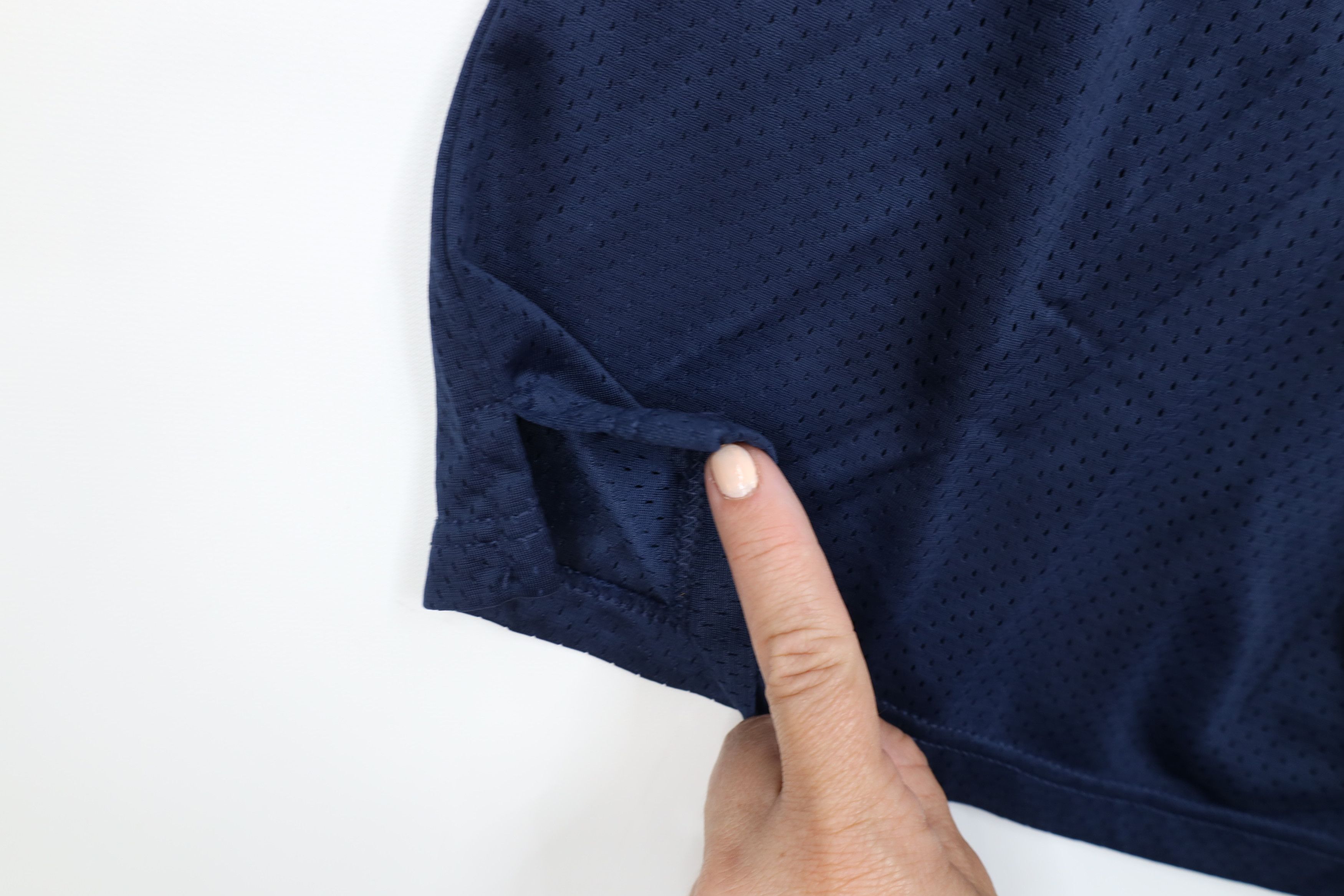 Vintage Vintage 90s Streetwear Gym Basketball Shorts Nylon Blue USA Size US 30 / EU 46 - 10 Thumbnail