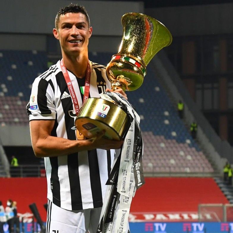Adidas Juventus Final Coppa Italia 2021 Jersey Cristiano Ronaldo 7 Size US M / EU 48-50 / 2 - 12 Thumbnail