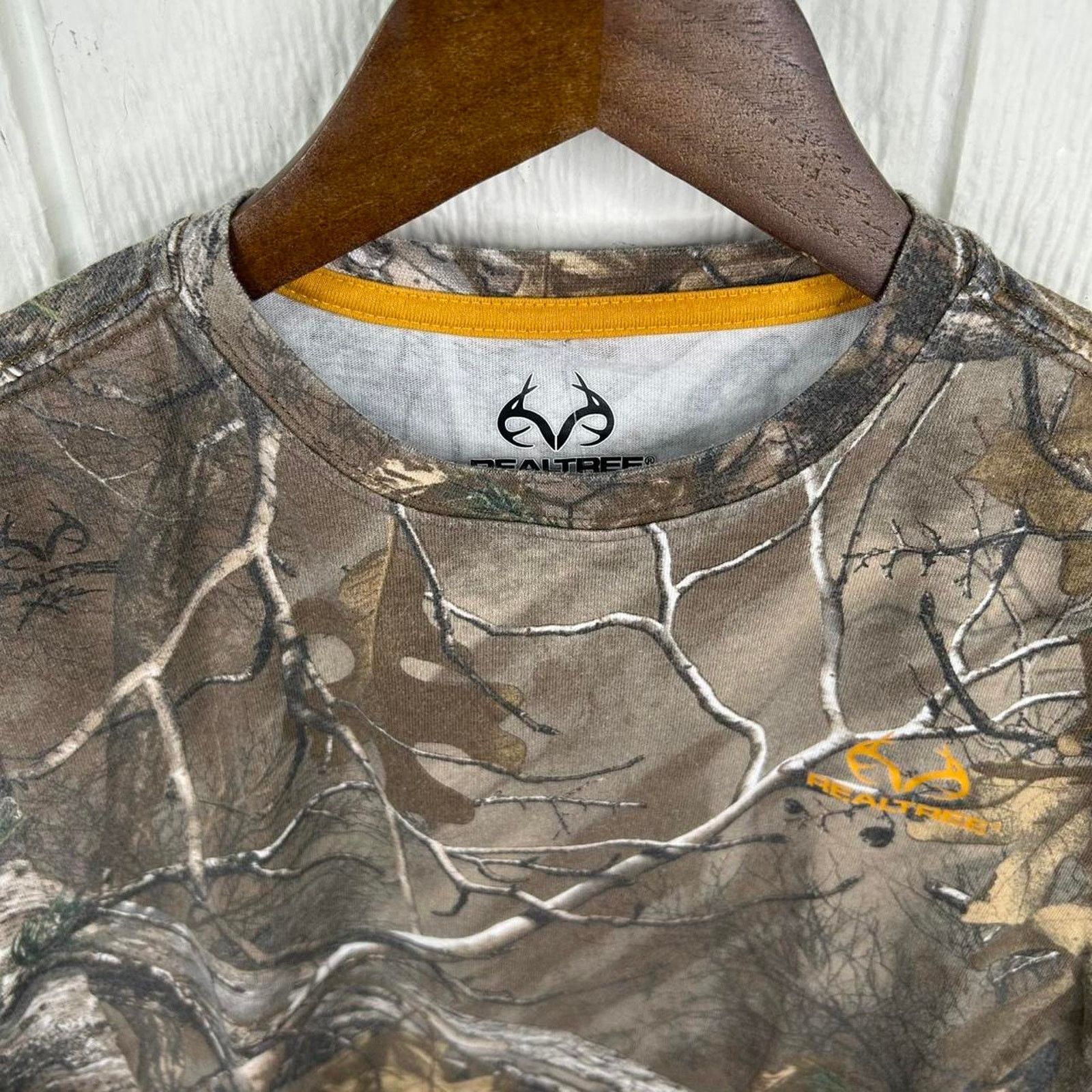 Realtree Y2K Realtree Forest Camo Long Sleeve Tee Size Small Size US S / EU 44-46 / 1 - 4 Thumbnail