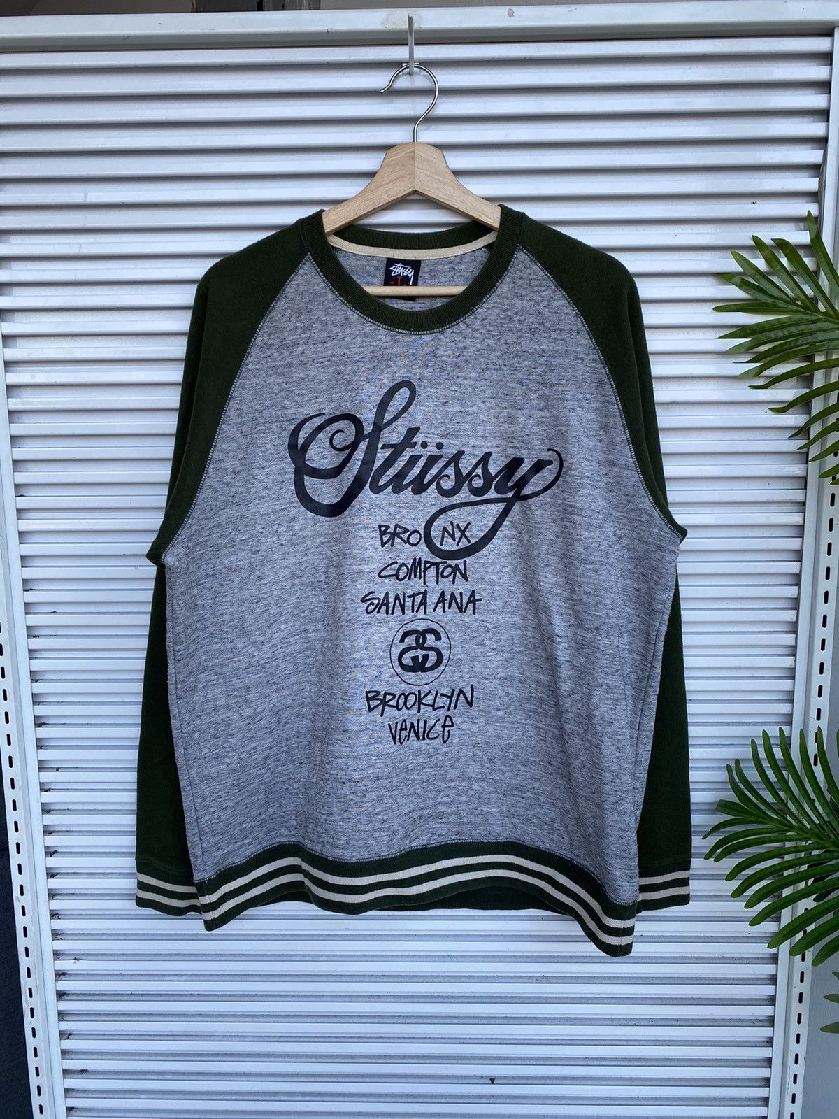 Stussy Vintage Stussy OG Logo Tour Crewneck / Travis Flacko Scott Size US L / EU 52-54 / 3 - 1 Thumbnail