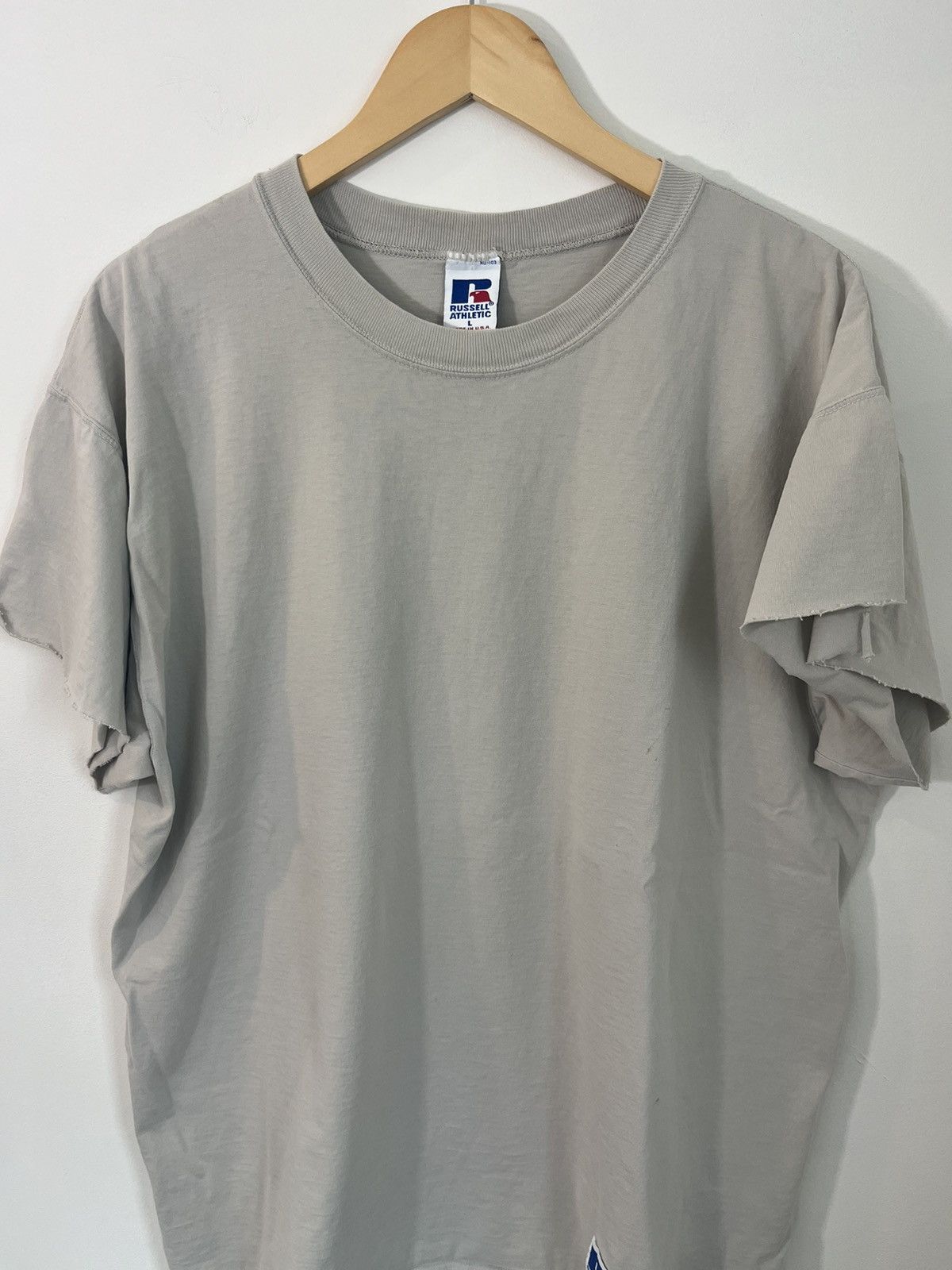 Russell Athletic Blank Distressed Cap Sleeve Faded Basic Tee Size US L / EU 52-54 / 3 - 2 Thumbnail