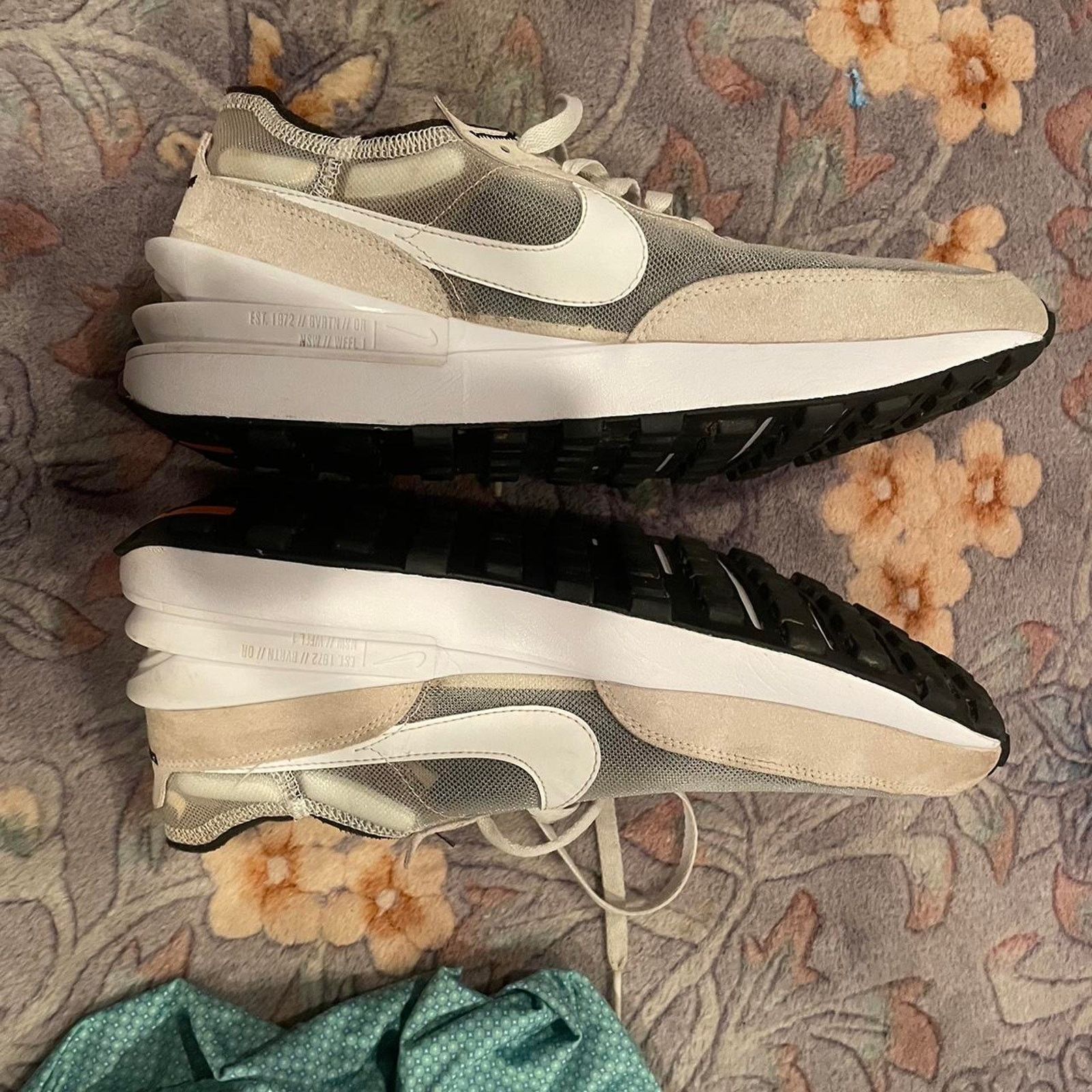 Nike Nike waffles one used but Size US 10.5 / EU 43-44 - 3 Thumbnail