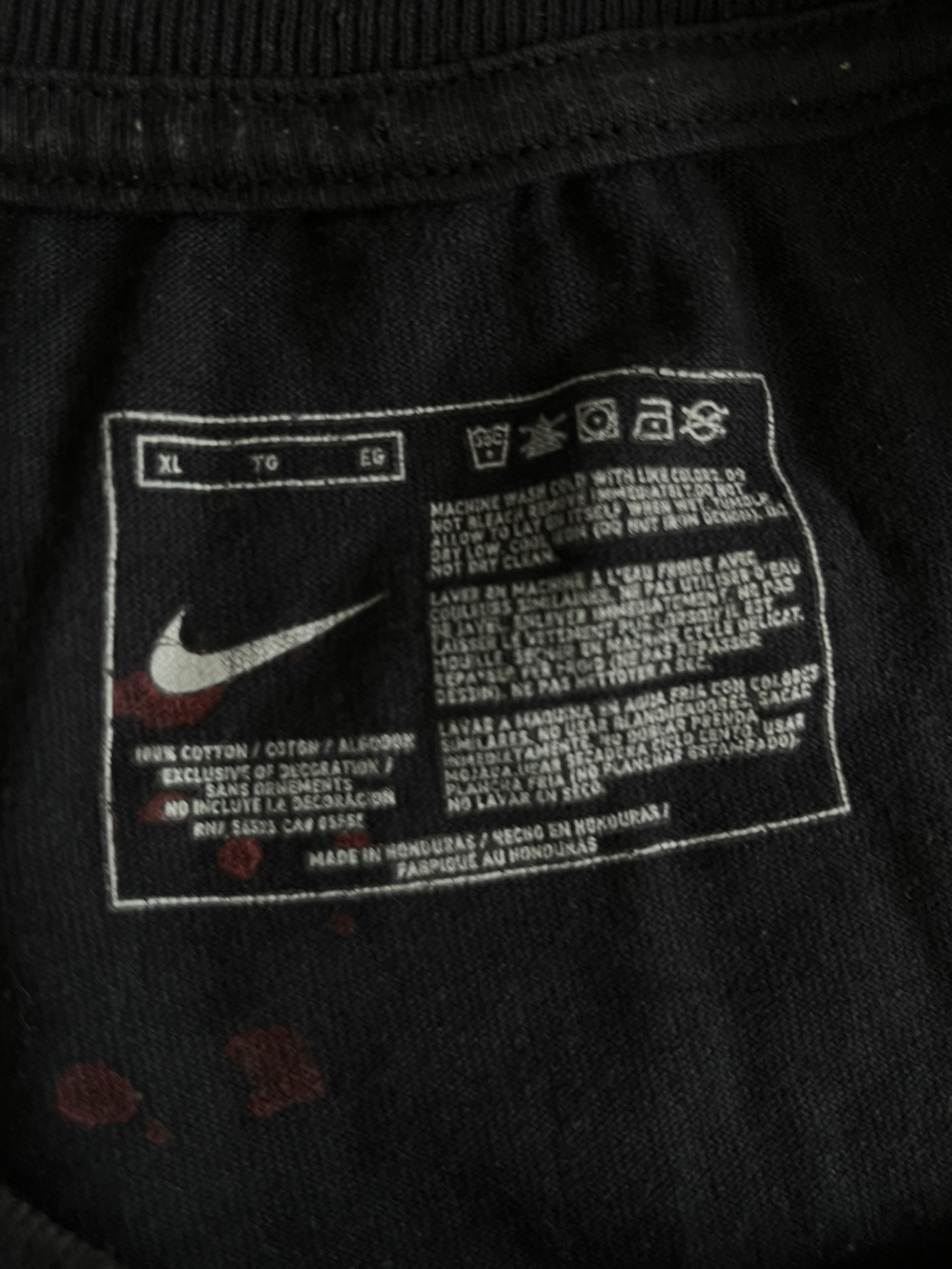 Designer × Nike × Vintage Nike Tshirt Vintage Rare Lebron James Beast In The Paint Size US XL / EU 56 / 4 - 4 Thumbnail