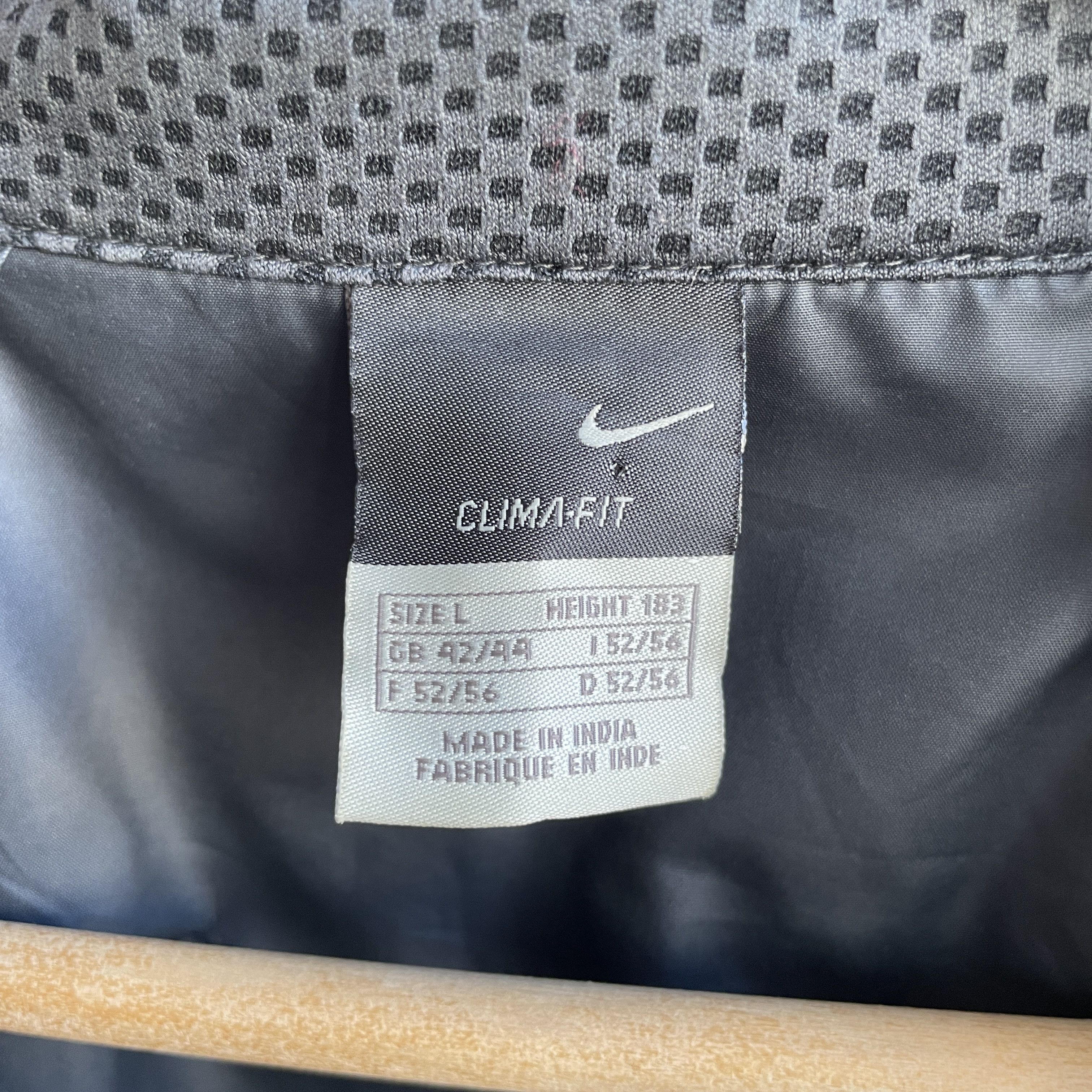 Nike Nike Vintage 00's Y2K Lightweight Windbreaker Jacket Size US L / EU 52-54 / 3 - 11 Thumbnail