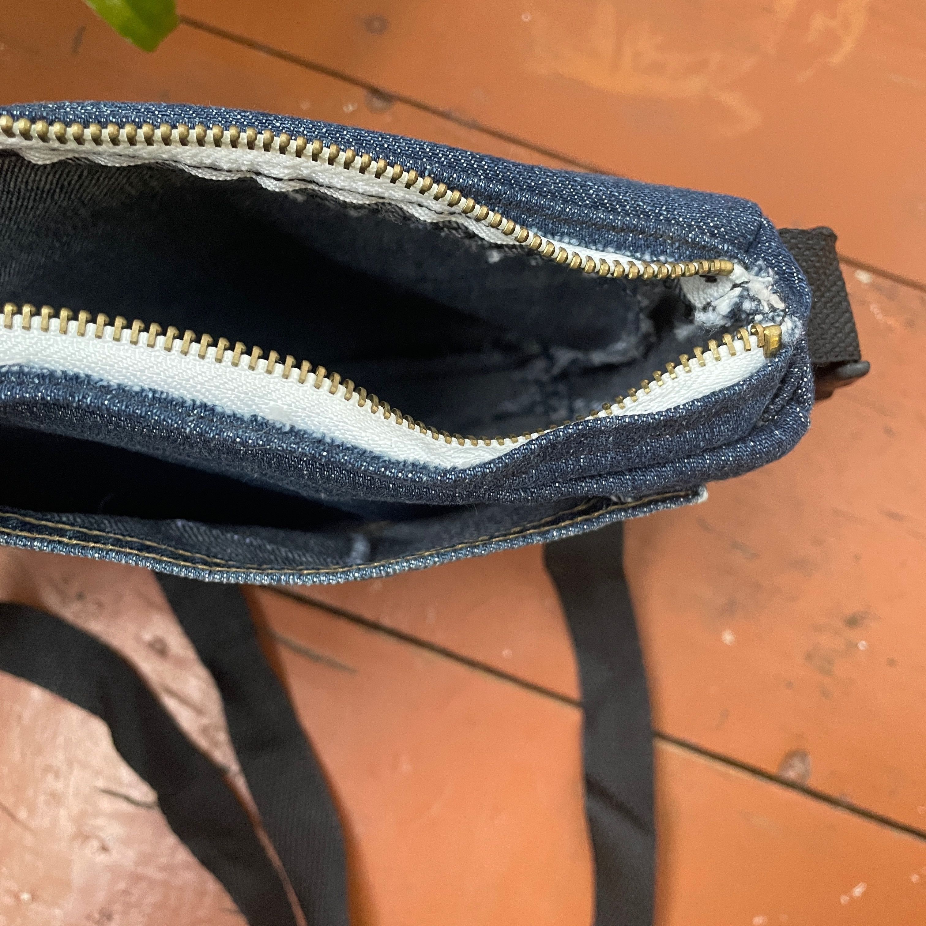 Carhartt Custom Carhartt Bag Rework Rare Handmade Size ONE SIZE - 9 Thumbnail