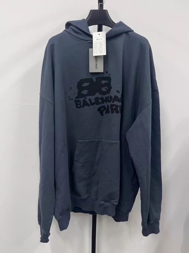 Balenciaga Balenciaga Logo printed long sleeve sweatshirt Size US XXS / EU 40 - 1 Thumbnail