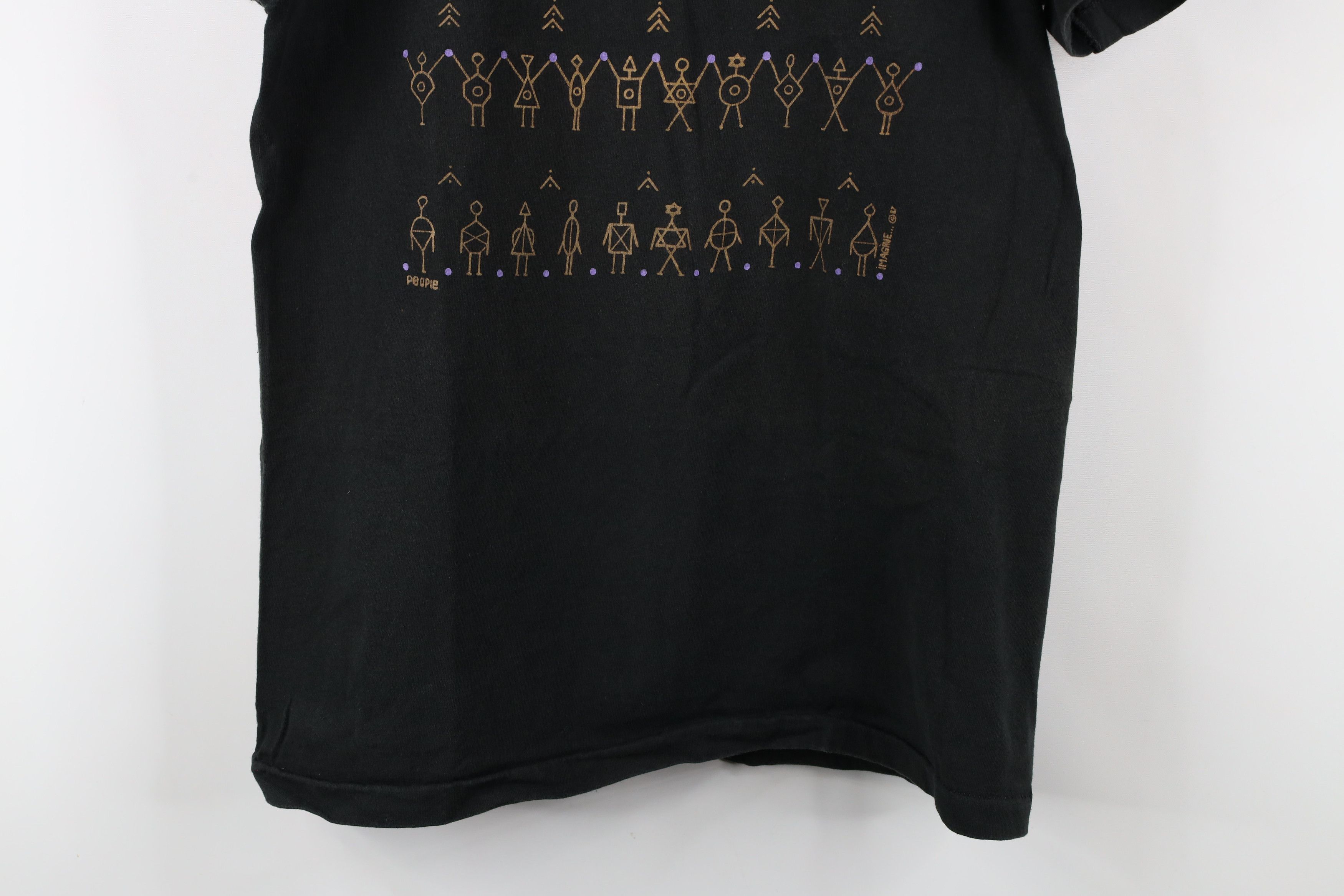 Vintage Vintage 90s Streetwear Anthropomorthic Art T-Shirt USA Size US L / EU 52-54 / 3 - 3 Thumbnail