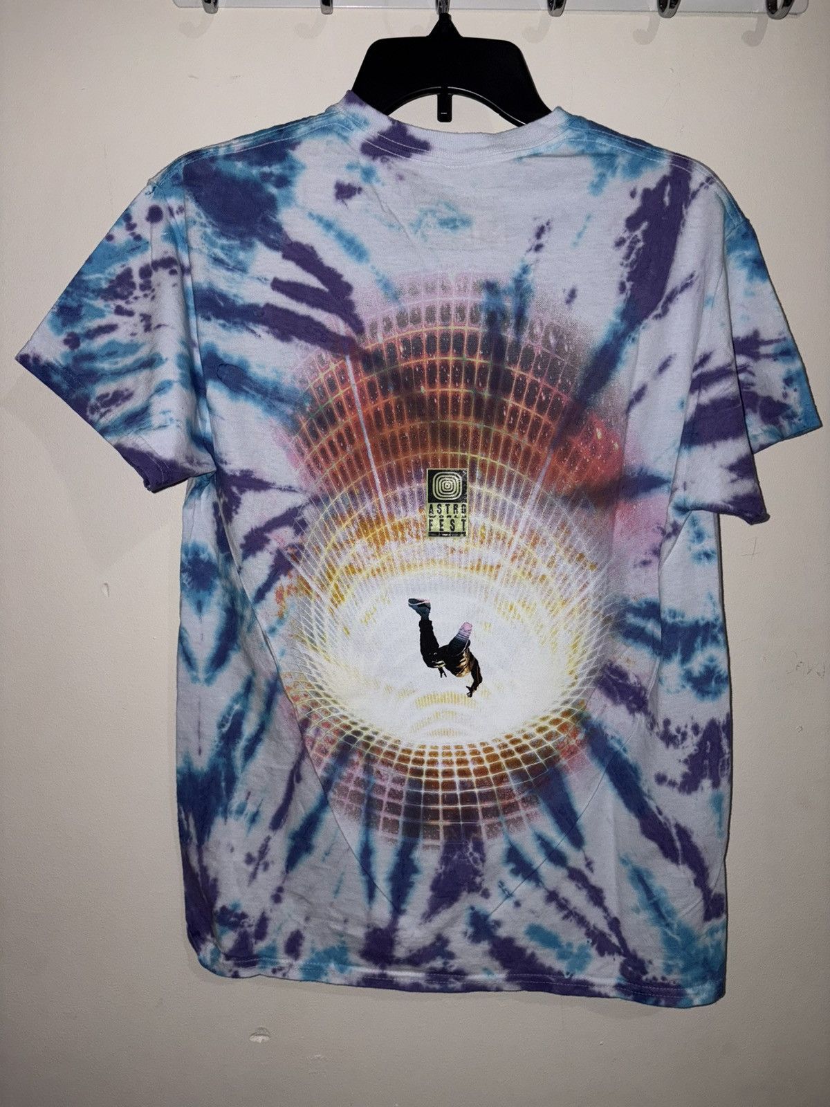 Travis Scott Tye Dye Travis Scott Astroworld Fest T-Shirt Size US M / EU 48-50 / 2 - 2 Thumbnail
