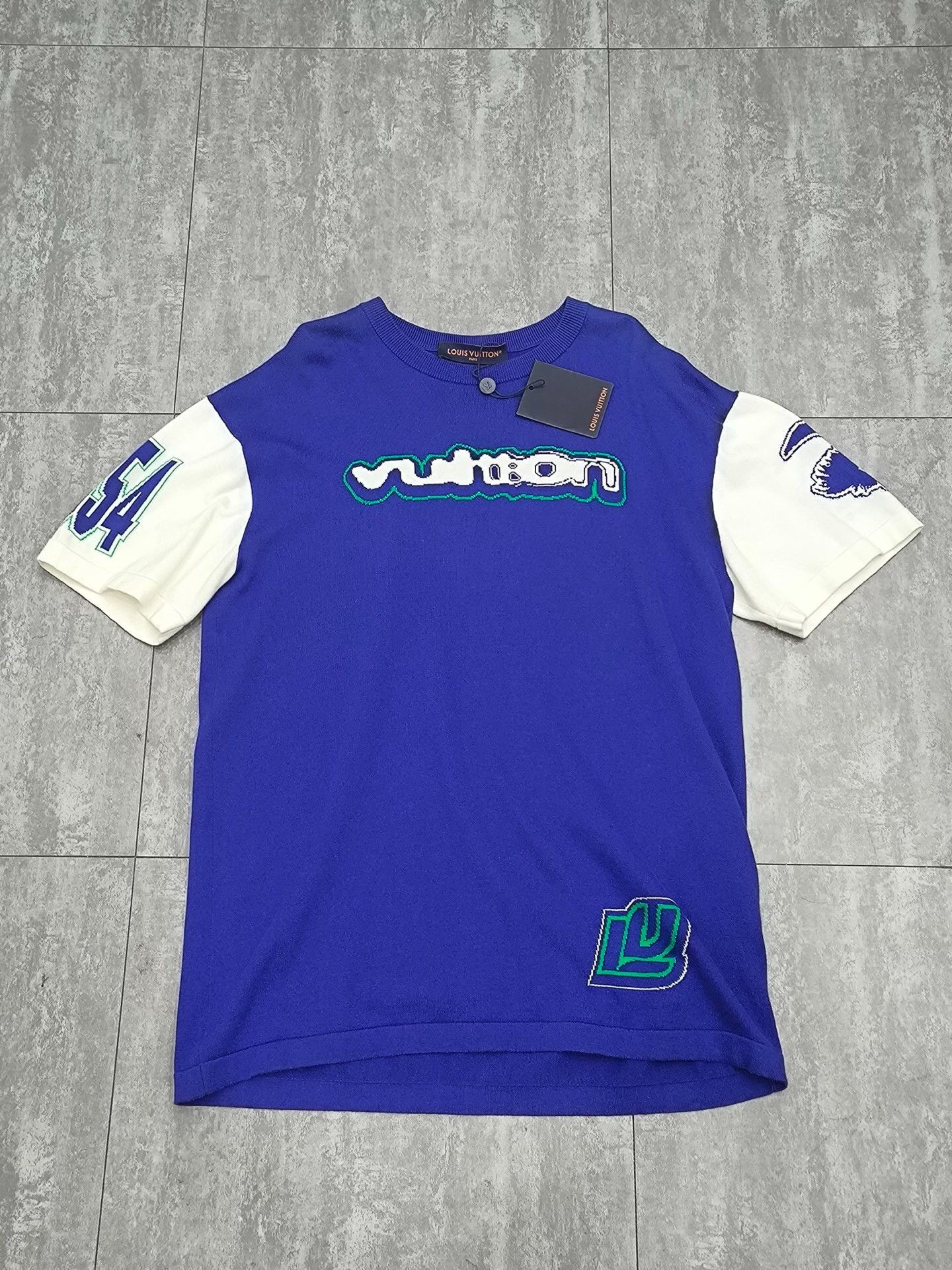 Louis Vuitton Louis Vuitton Blue T-Shirt l Men Size US L / EU 52-54 / 3 - 1 Thumbnail