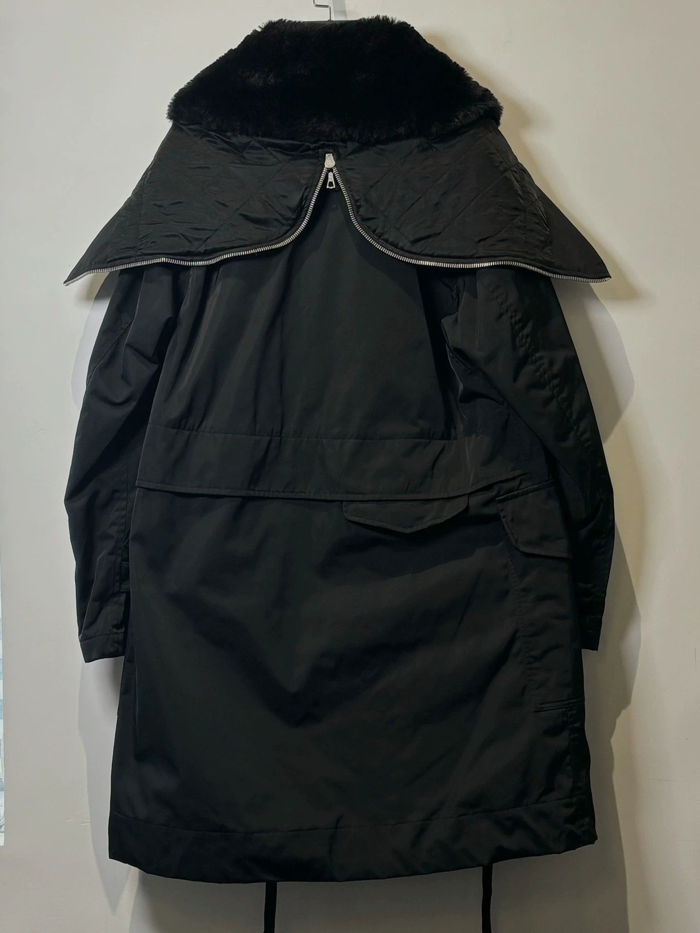 Dries Van Noten Black Heavy Coat with Fur Collar - Size S Size US S / EU 44-46 / 1 - 5 Thumbnail