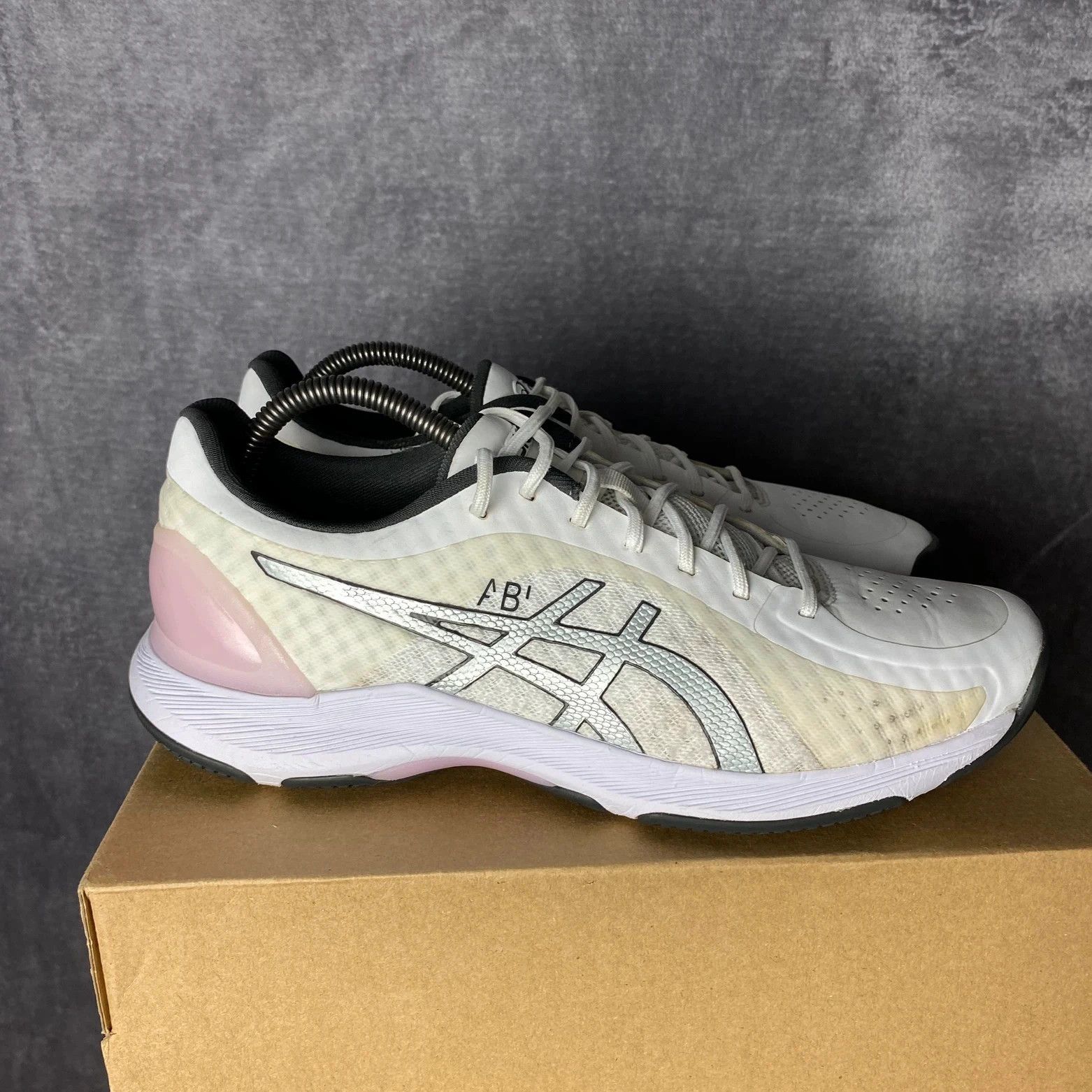 Asics Asics Netburner Super FF tennis shoes white pink Size US 12 / IT 42 - 4 Thumbnail