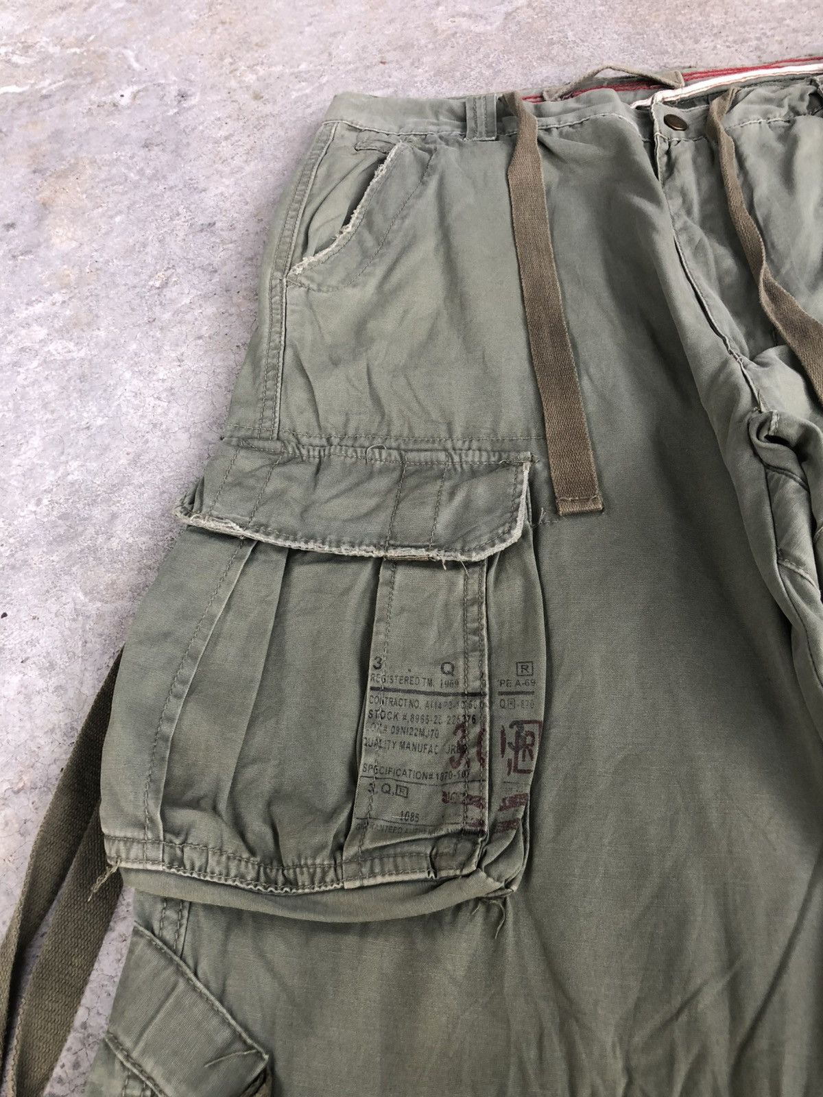 Japanese Brand Japanese 3.Q.R Army Cargo Pants Bondage Multipocket Size US 31 - 13 Thumbnail