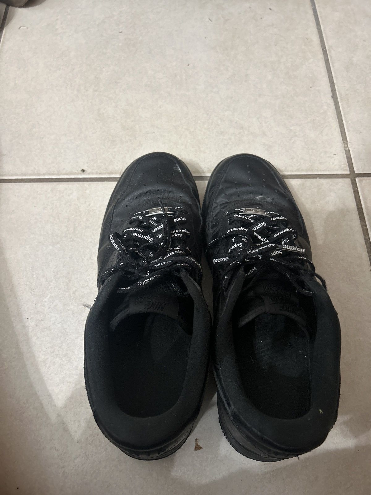 Nike × Supreme Supreme black Air Force Size US 9.5 / EU 42-43 - 5 Thumbnail