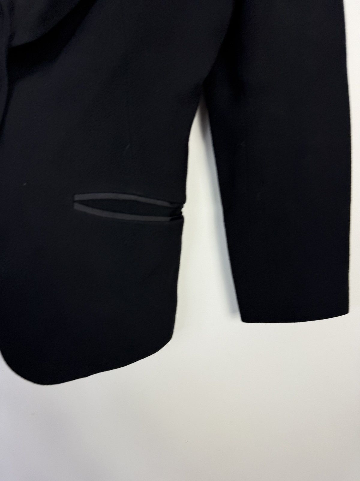 Aquascutum Elegant Aquascutum Wool Jacket, 100% Wool, Black Size S / US 4 / IT 40 - 7 Thumbnail