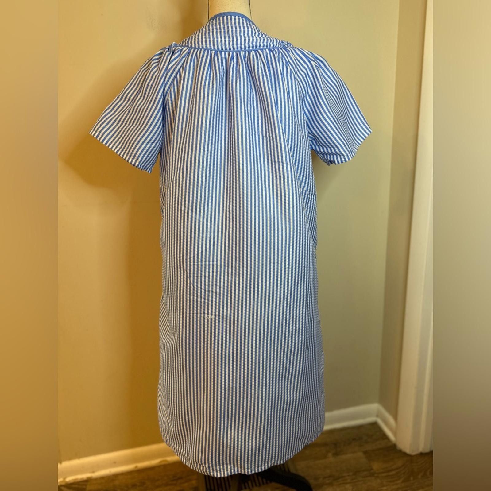 Other Casual Nights vintage night gown blue white stripes SZ M Size ONE SIZE - 4 Thumbnail