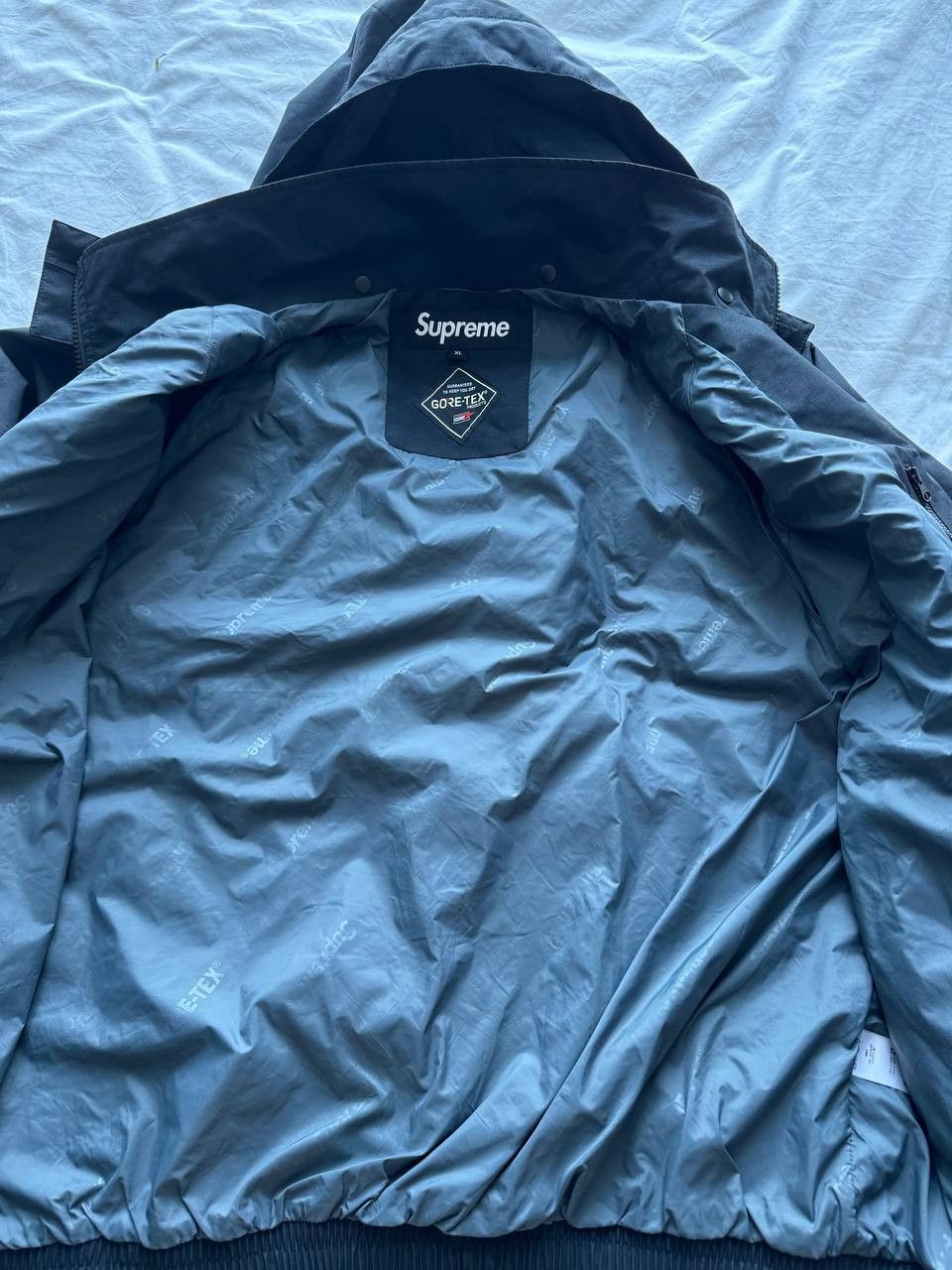 Goretex × Supreme Supreme x Gore-Tex Jacket Size US XL / EU 56 / 4 - 3 Thumbnail