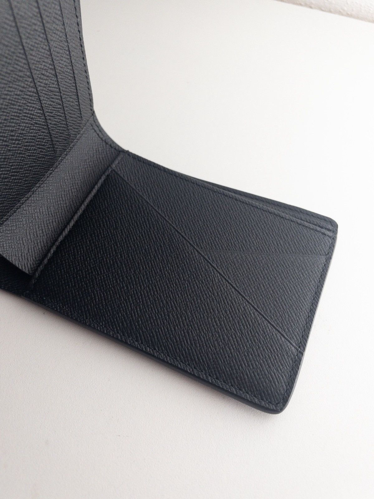 Louis Vuitton Louis Vuitton Monogram Leather Eclipse Bi-Fold Wallet Size ONE SIZE - 10 Thumbnail