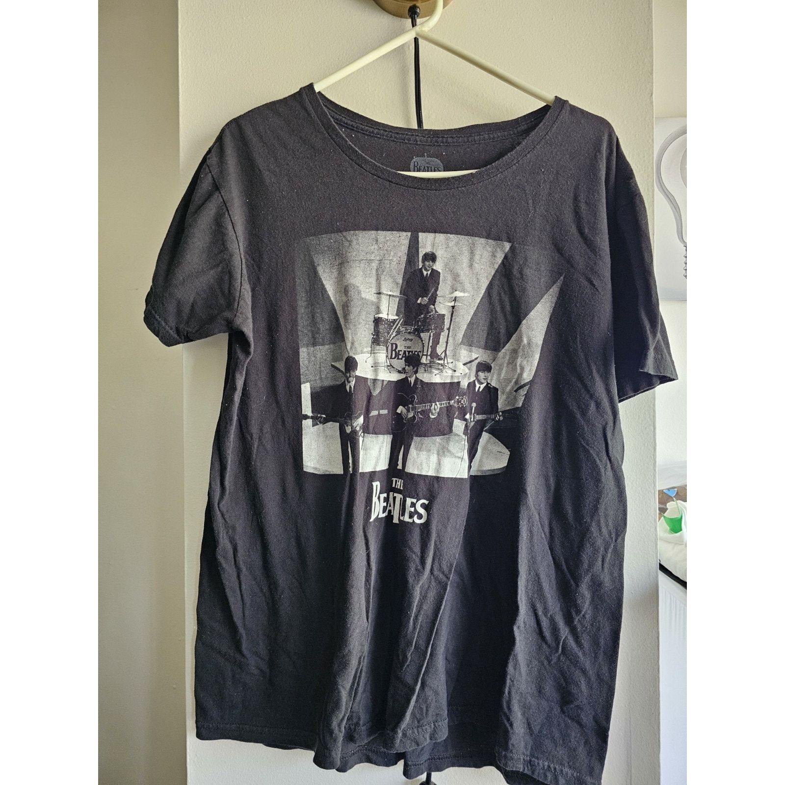 Other 2015 The Beatles Live On TV Black T-Shirt - Men’s XL - Apple Size US XL / EU 56 / 4 - 1 Thumbnail